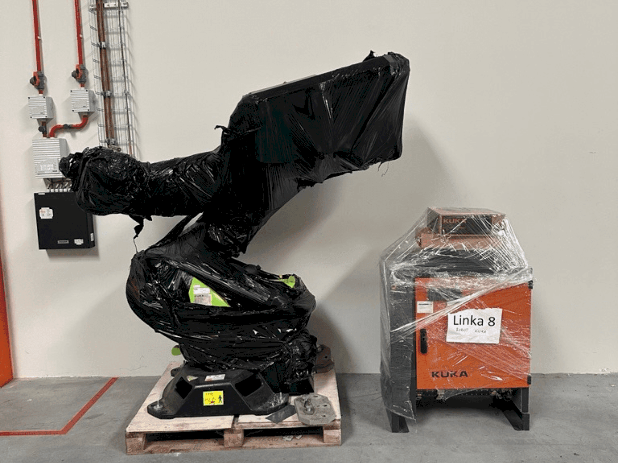 Mašīnas KUKA KR-90 R3100 pretskats