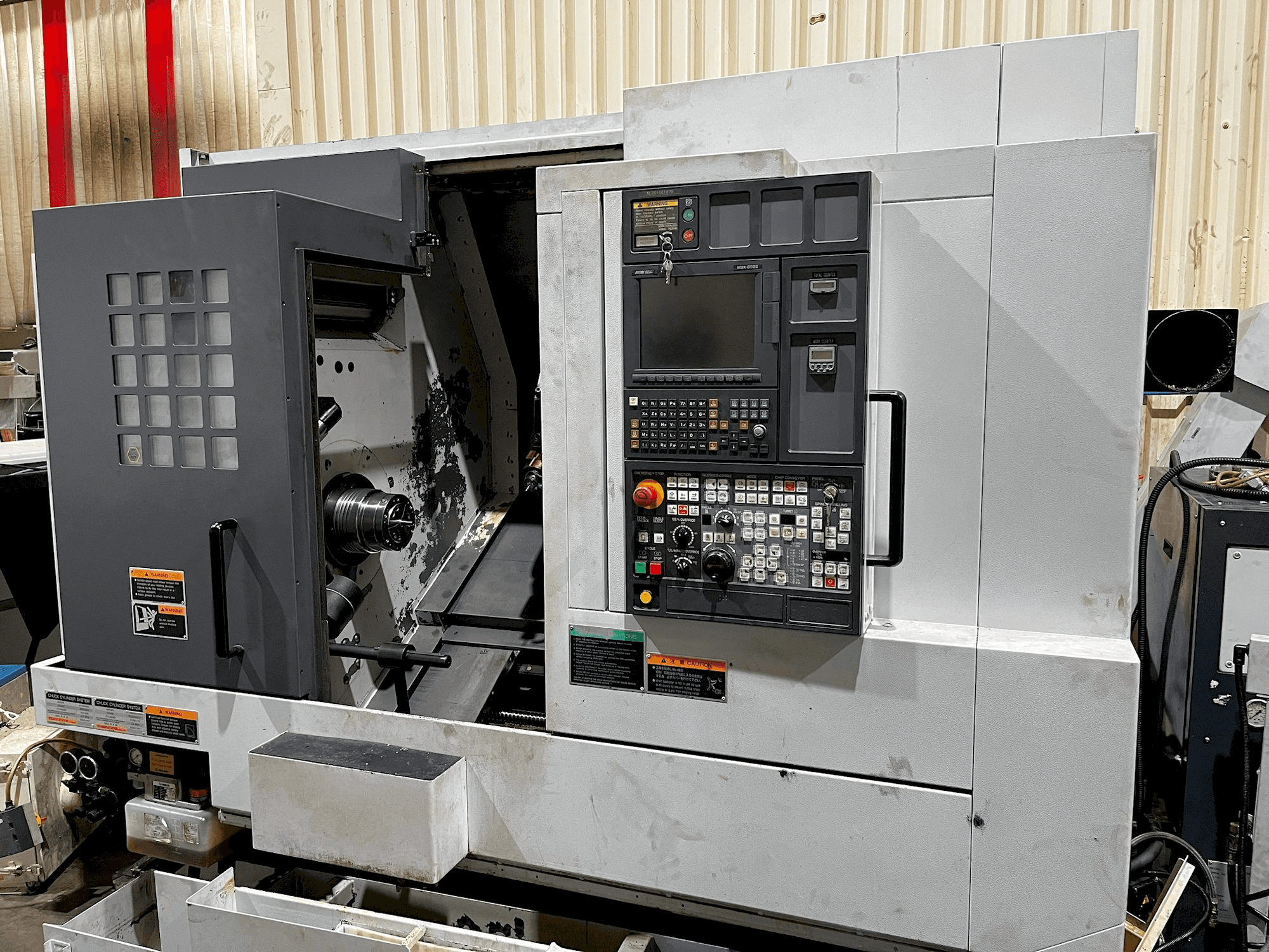 Mašīnas MORI SEIKI NL 2000SY/500 pretskats