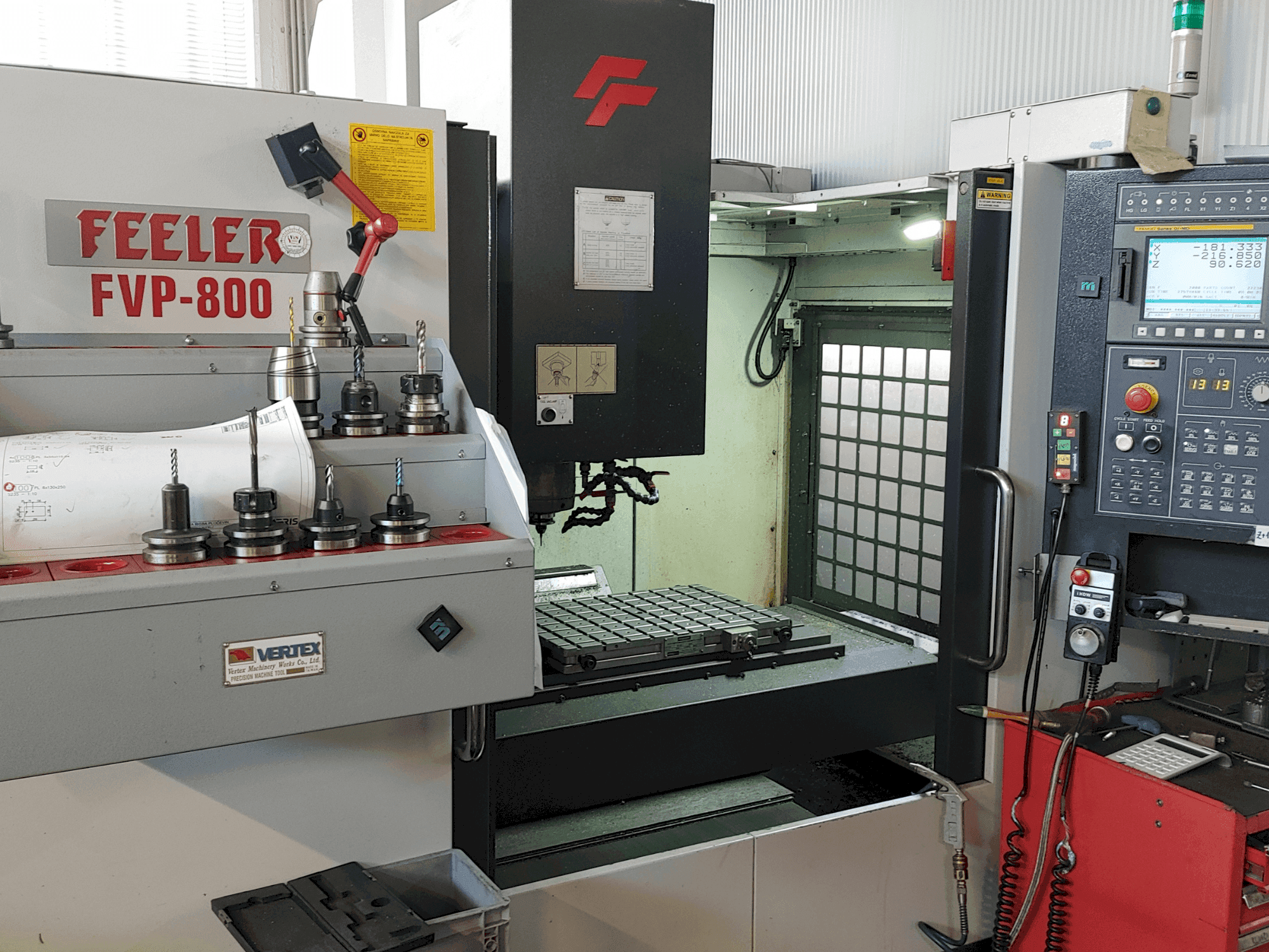 Mašīnas Feeler PVF 800 pretskats