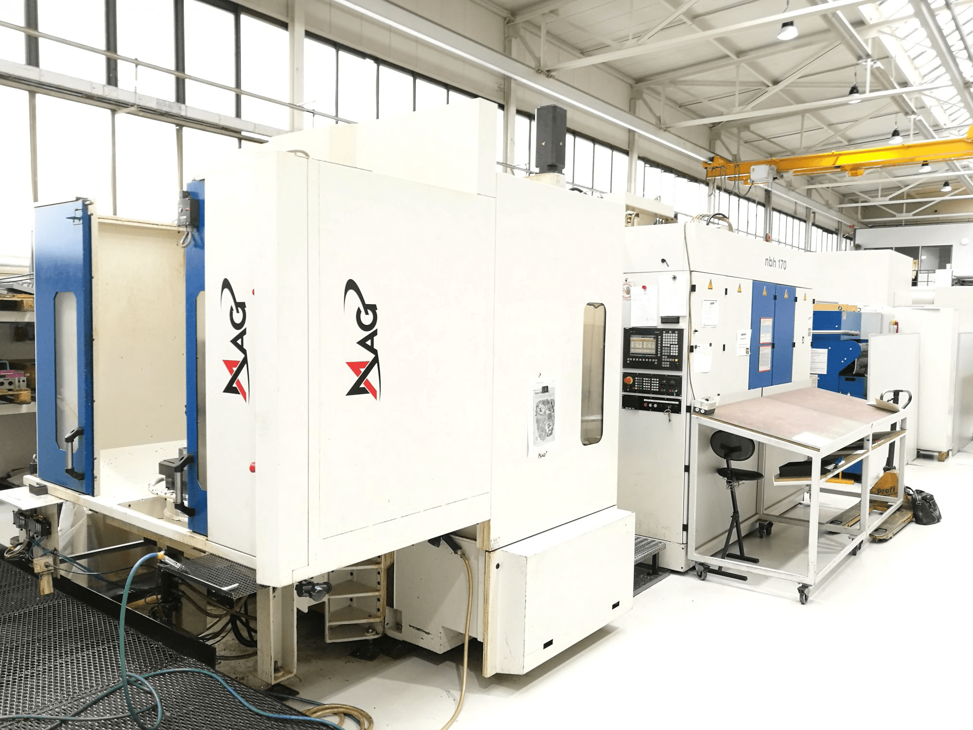 Mašīnas Hueller Hille NBH 170 skats no kreisās puses