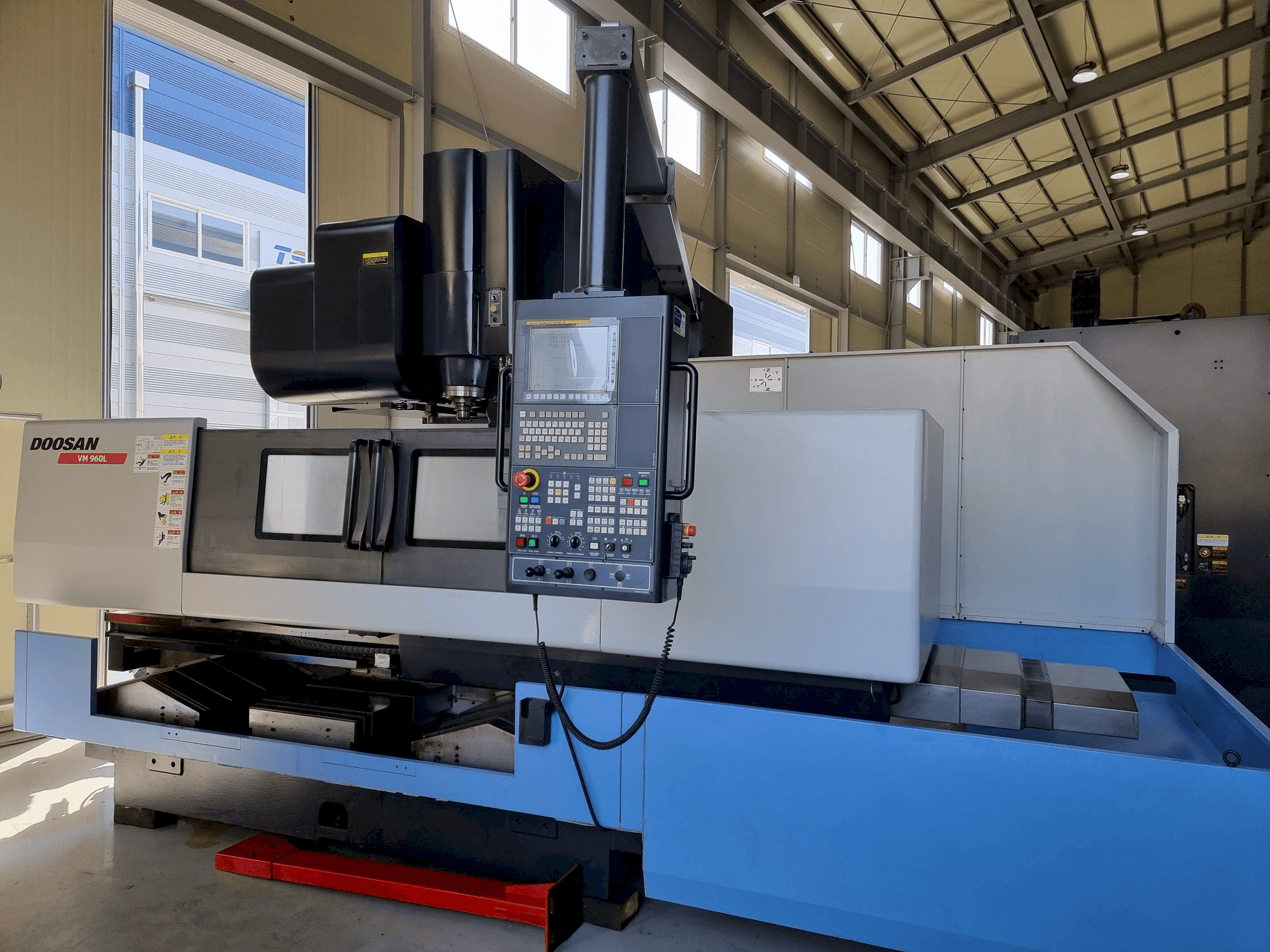 Mašīnas Doosan VM 960L pretskats