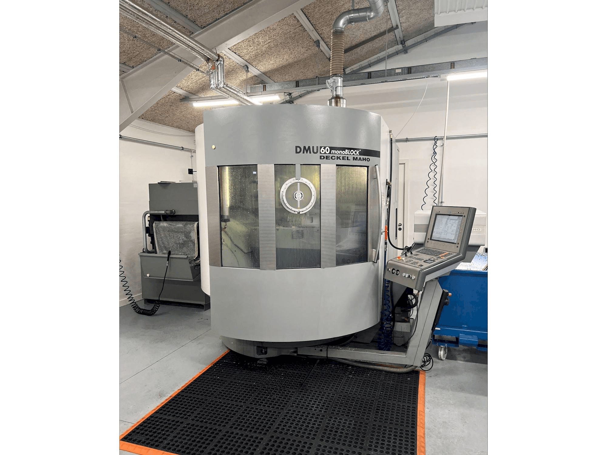 Mašīnas DMG MORI DMU 60 monoBLOCK pretskats