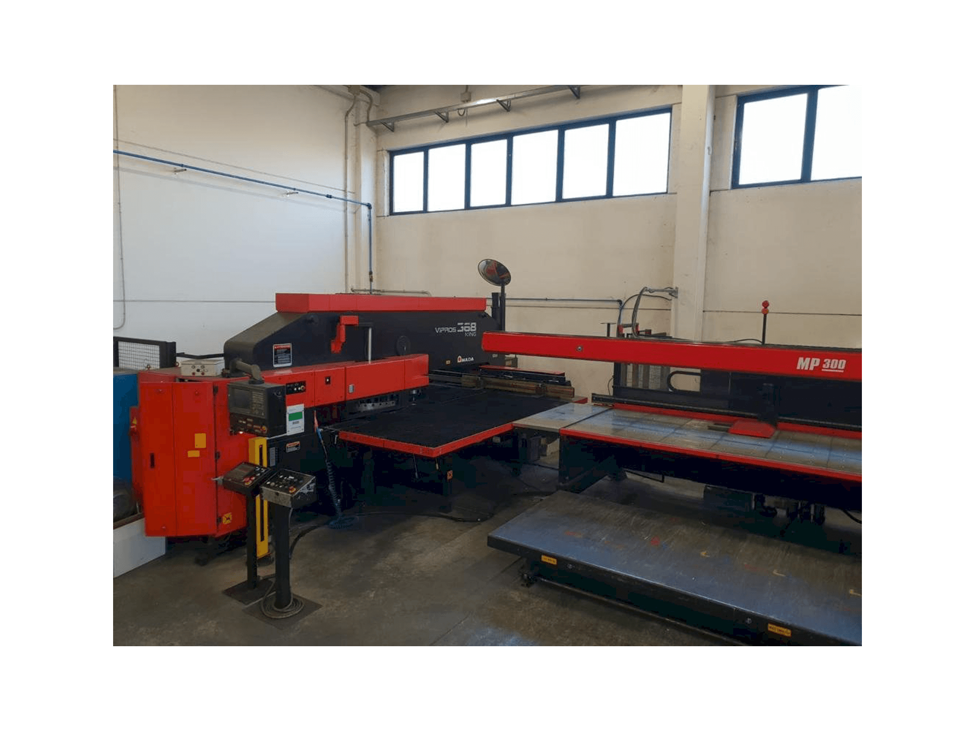 Mašīnas AMADA VIPROS 368 KING pretskats