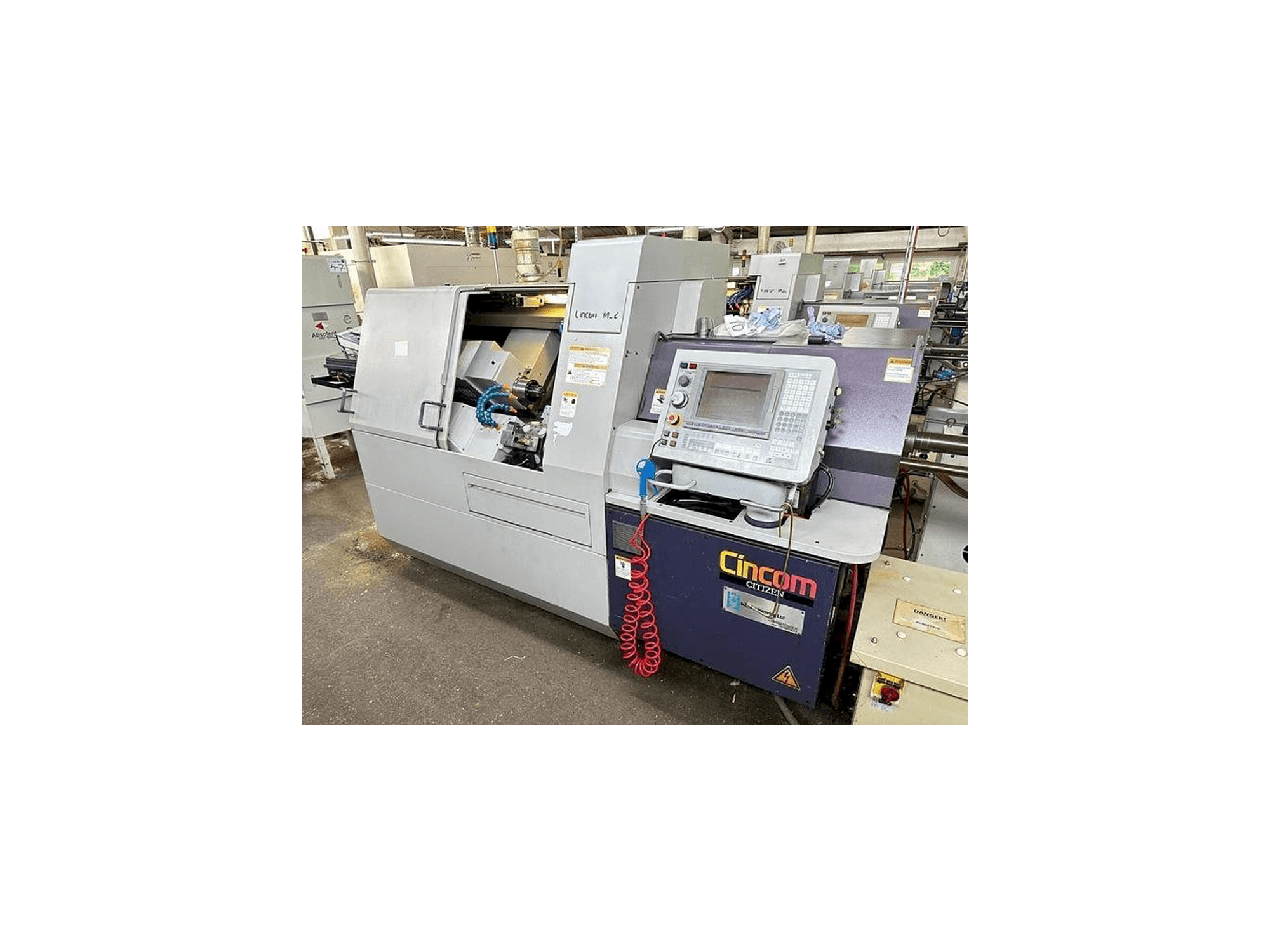 Mašīnas Citizen M32 III pretskats