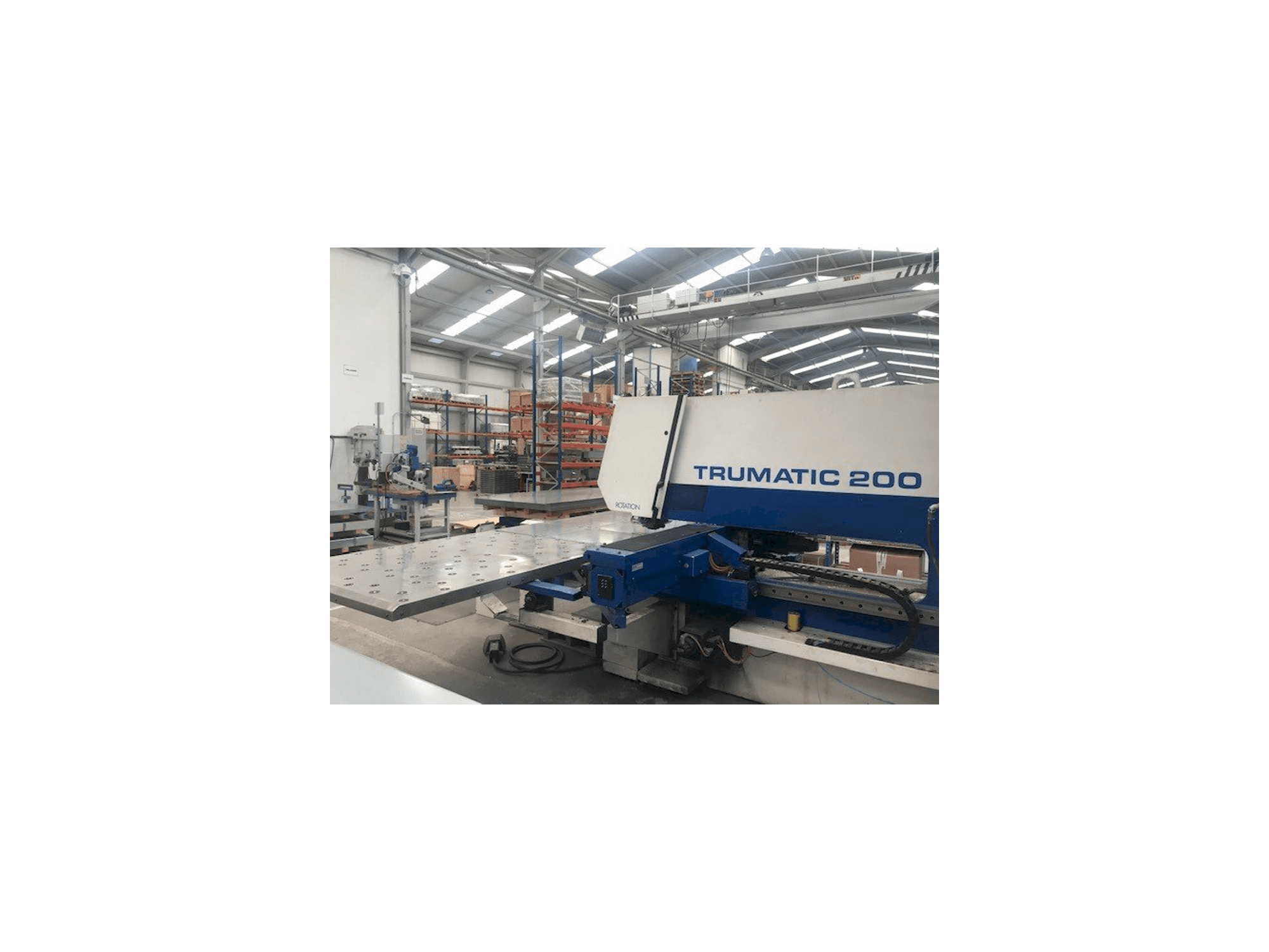 Mašīnas Trumpf Trumatic 200 kreisās malas skats