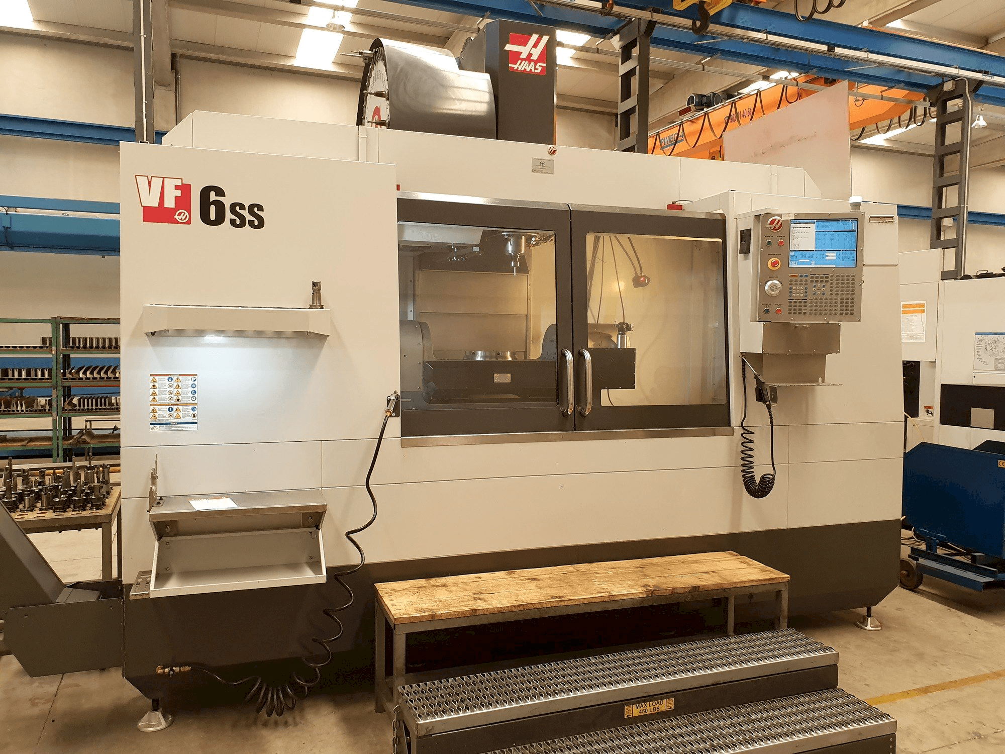 Mašīnas HAAS VF-6SS pretskats