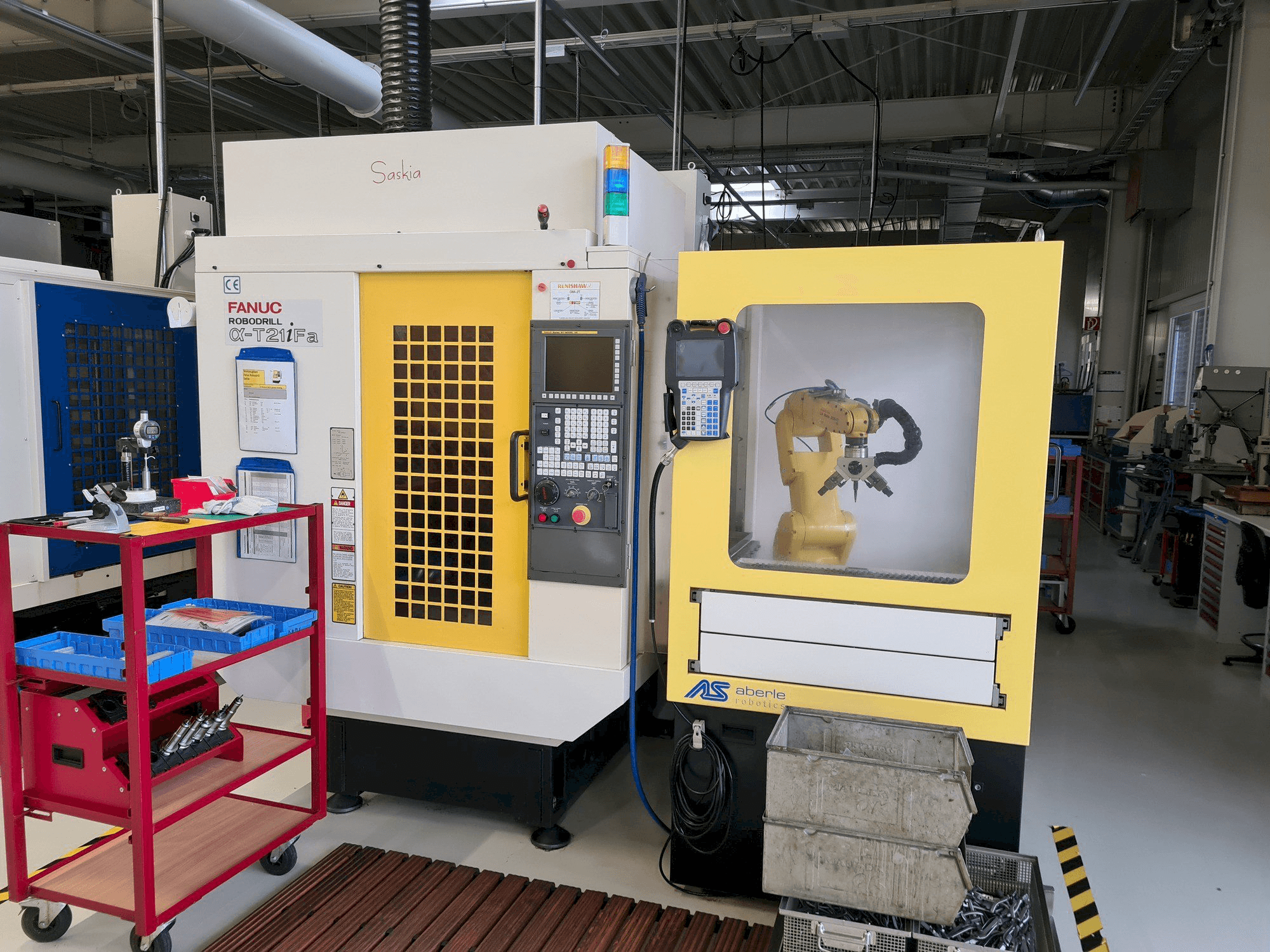 Mašīnas FANUC Robodrill ALPHA T21iFA pretskats