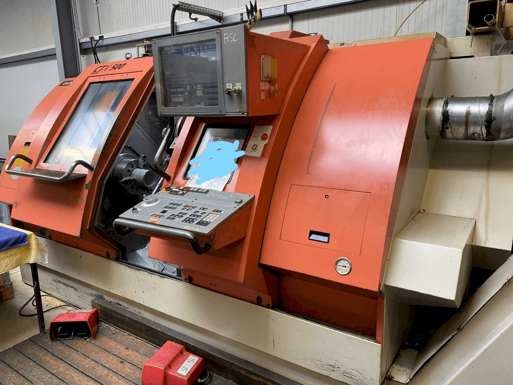 Mašīnas Gildemeister CTX 500 labās malas skats