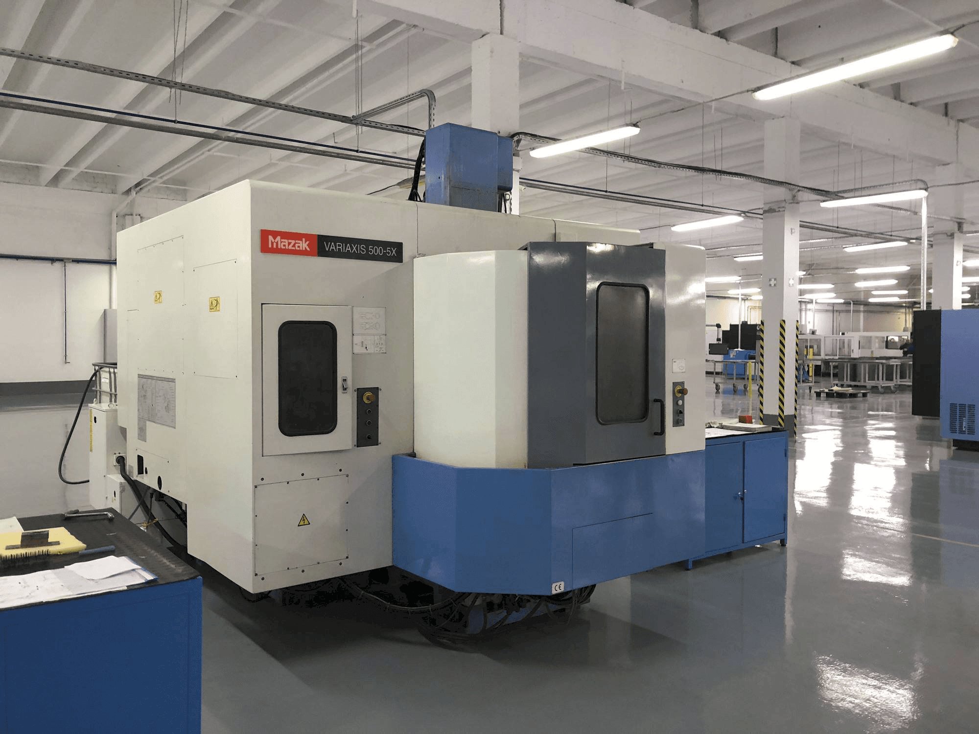 Mašīnas Mazak VARIAXIS 500-5X pretskats
