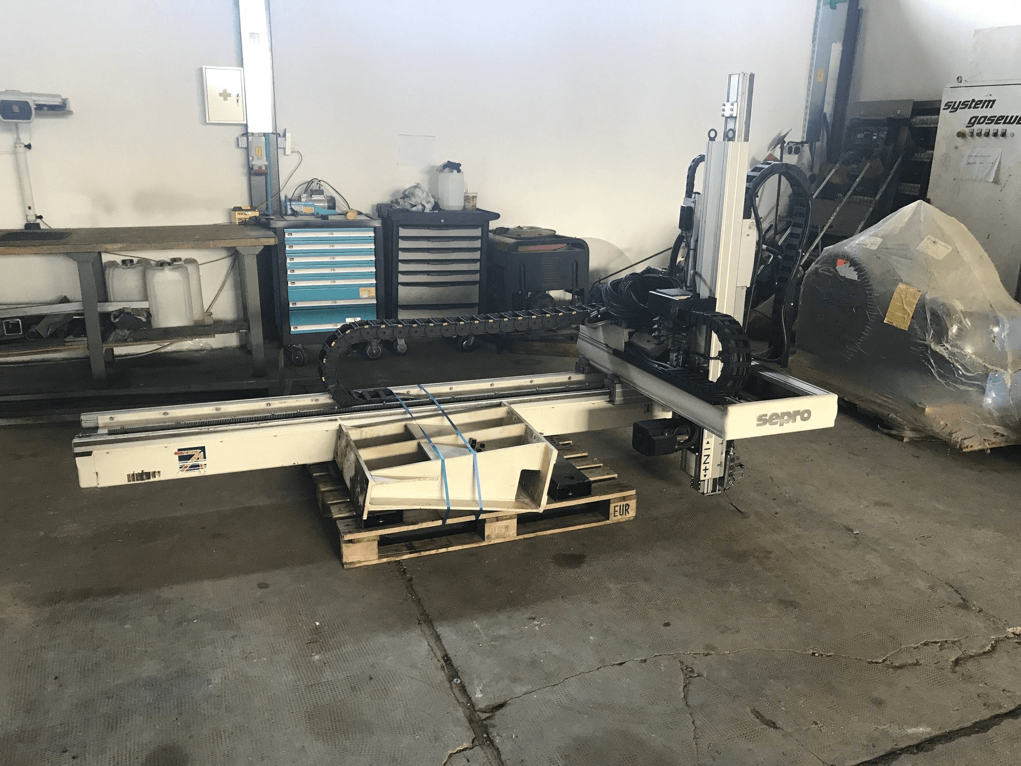 Mašīnas Sepro 3021 BZ pretskats