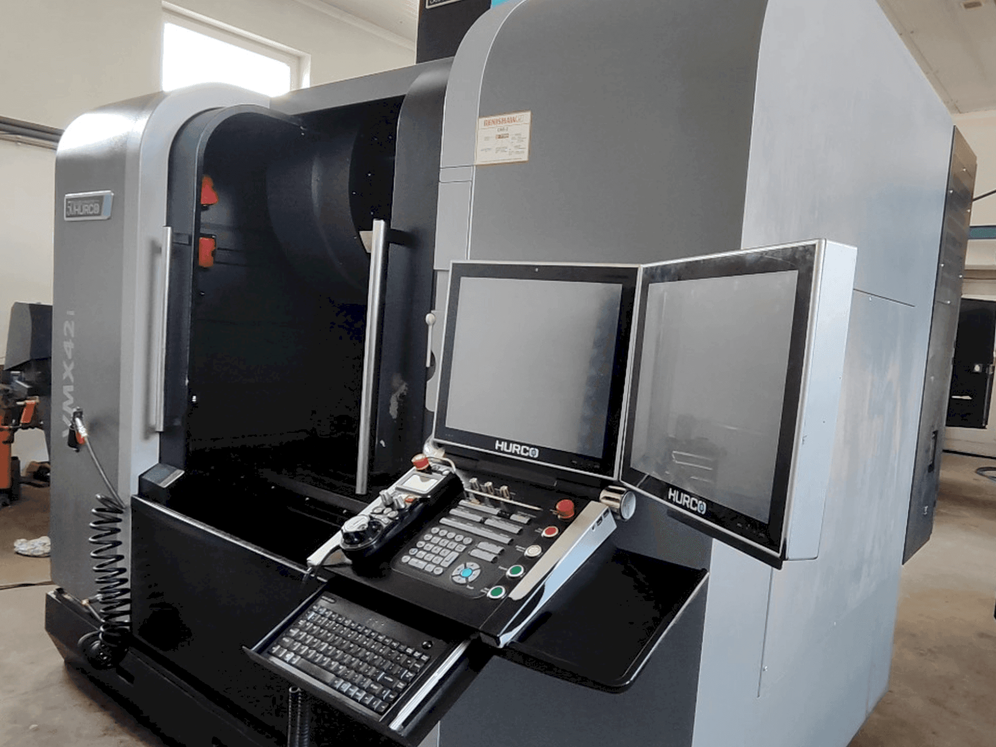 Mašīnas Hurco VMX 42i (2018) pretskats