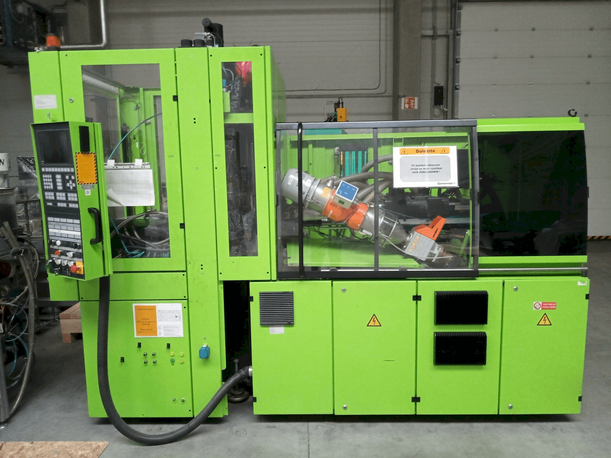 Mašīnas Engel Insert 200H-50 pretskats