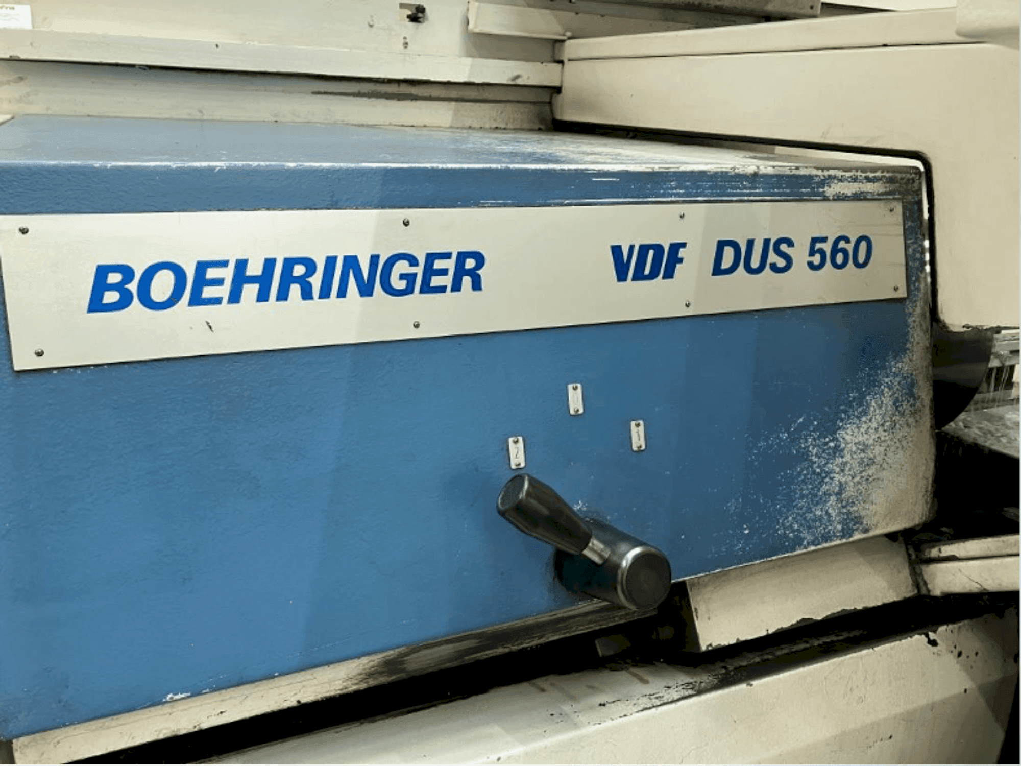 Mašīnas BOEHRINGER VDF DUS 560 pretskats