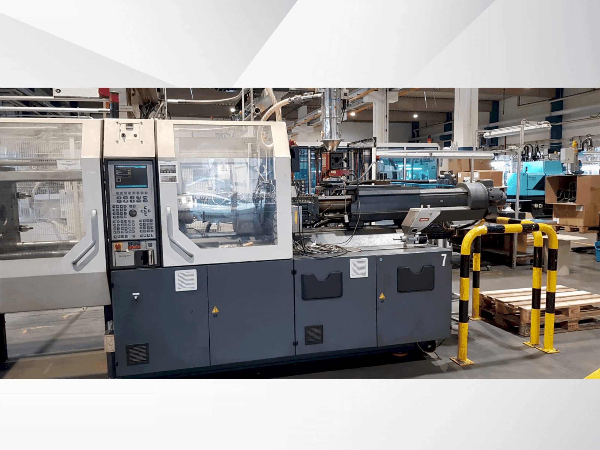 Mašīnas DEMAG Concept 200/500-840 + W711 pretskats