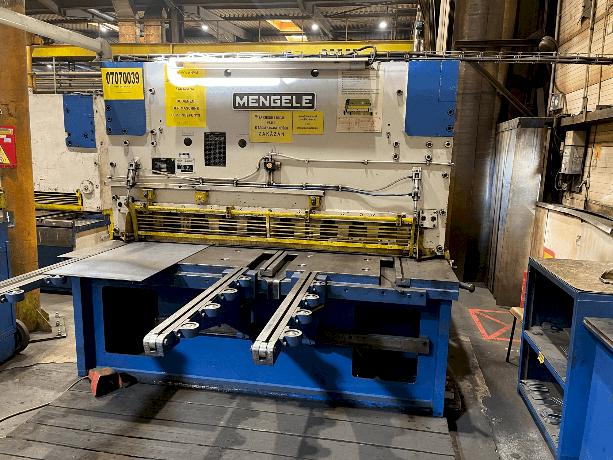 Mašīnas MENGELE S16-2000 pretskats