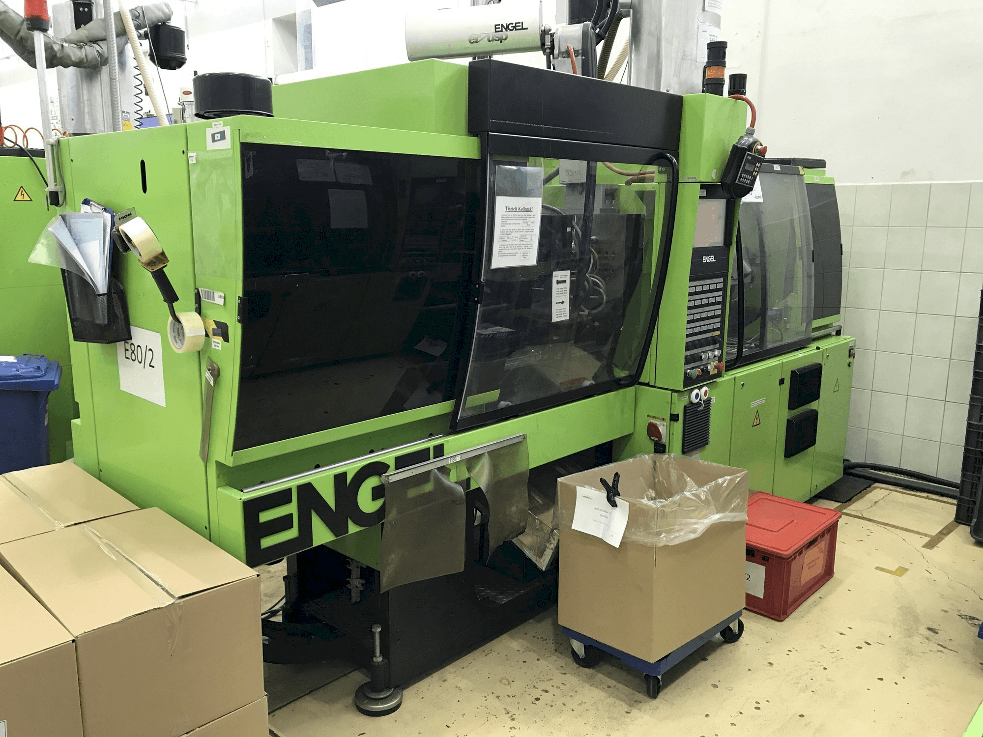 Mašīnas ENGEL VC 330/80 Tech pretskats