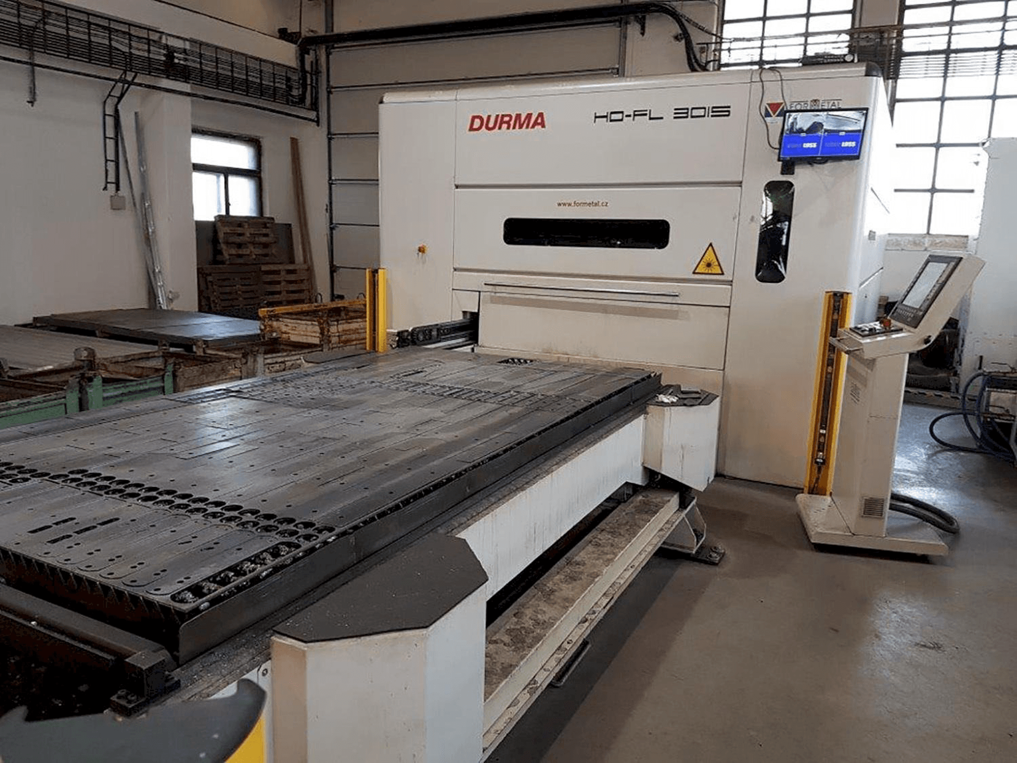 Mašīnas Durma HD-FL 3015 L pretskats