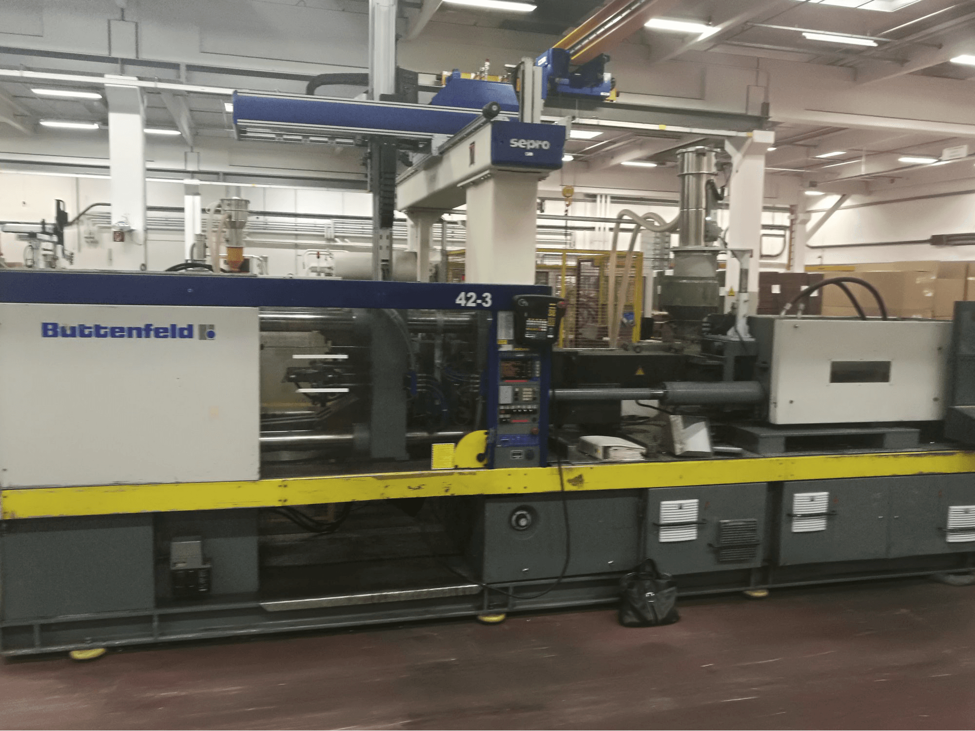 Mašīnas Battenfeld BKT 2500/1250 pretskats