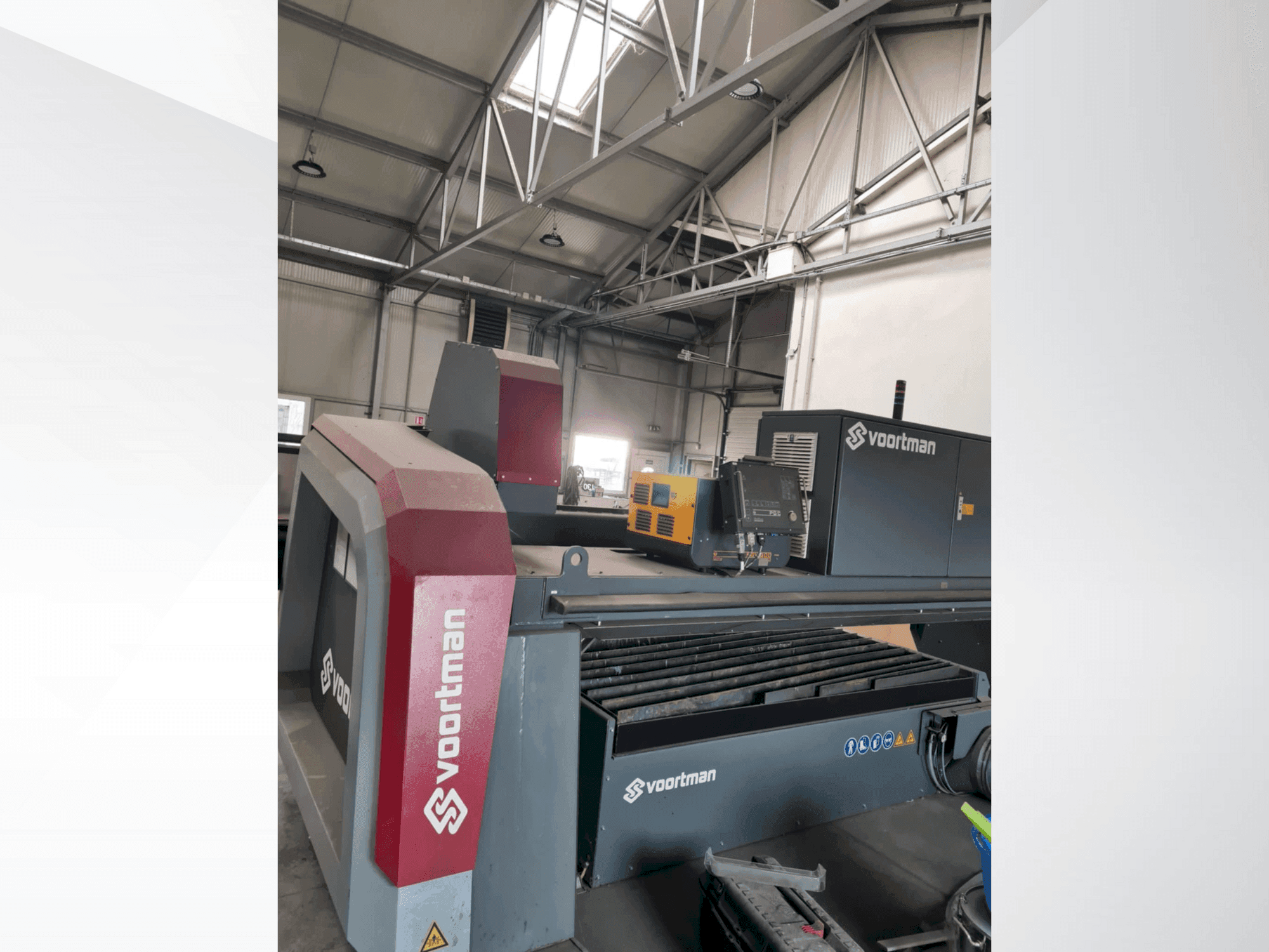 Mašīnas VOORTMAN V304 pretskats
