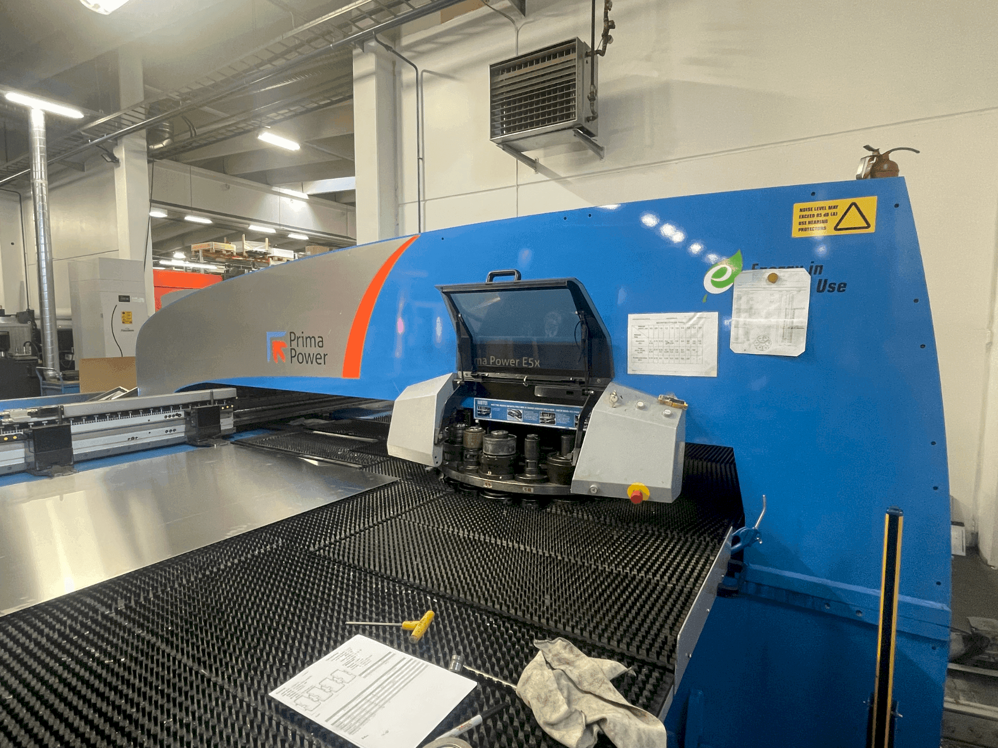 Mašīnas Prima Power E5X pretskats