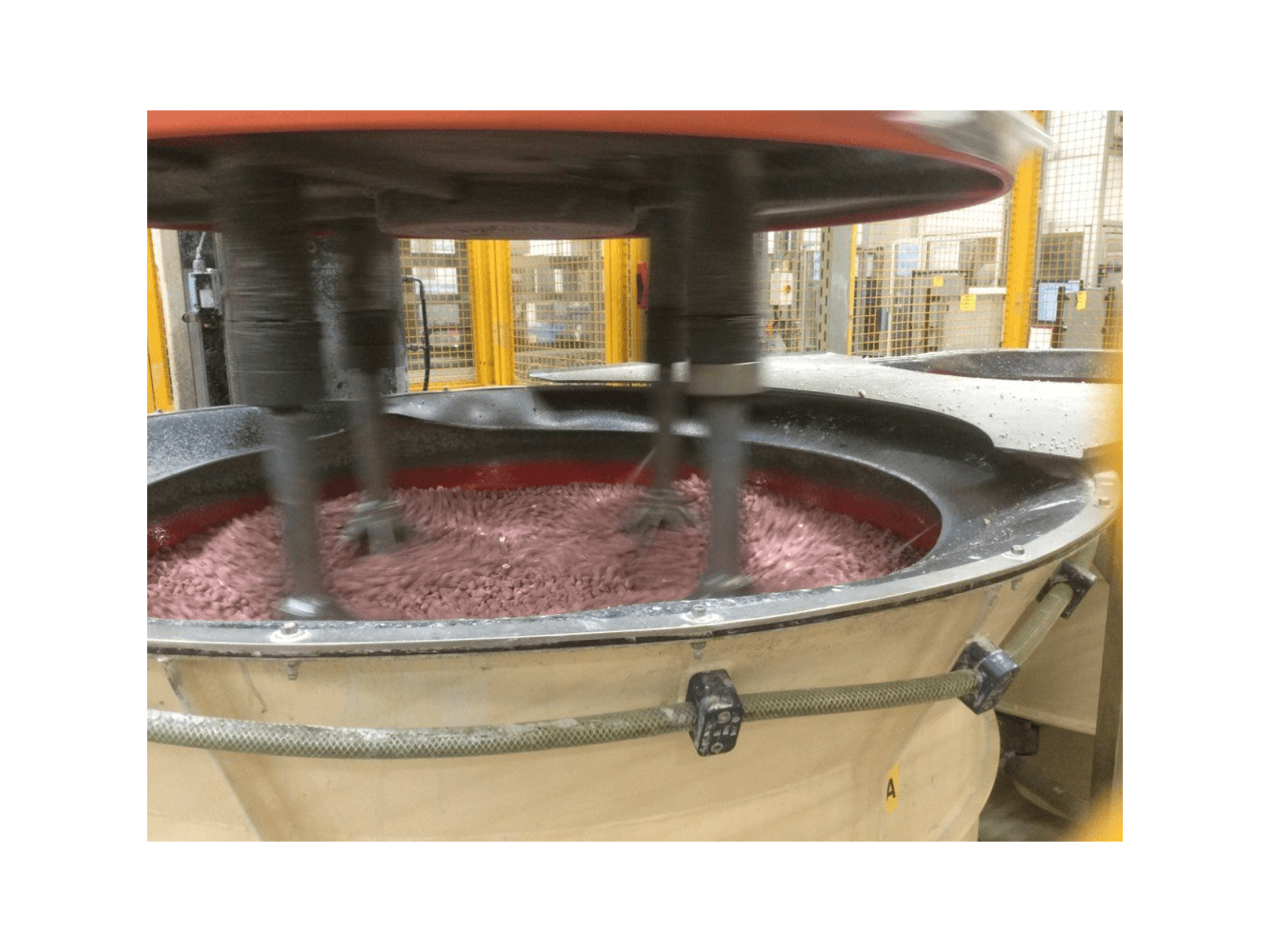 Mašīnas Rosler R4/1300.2 SF pretskats