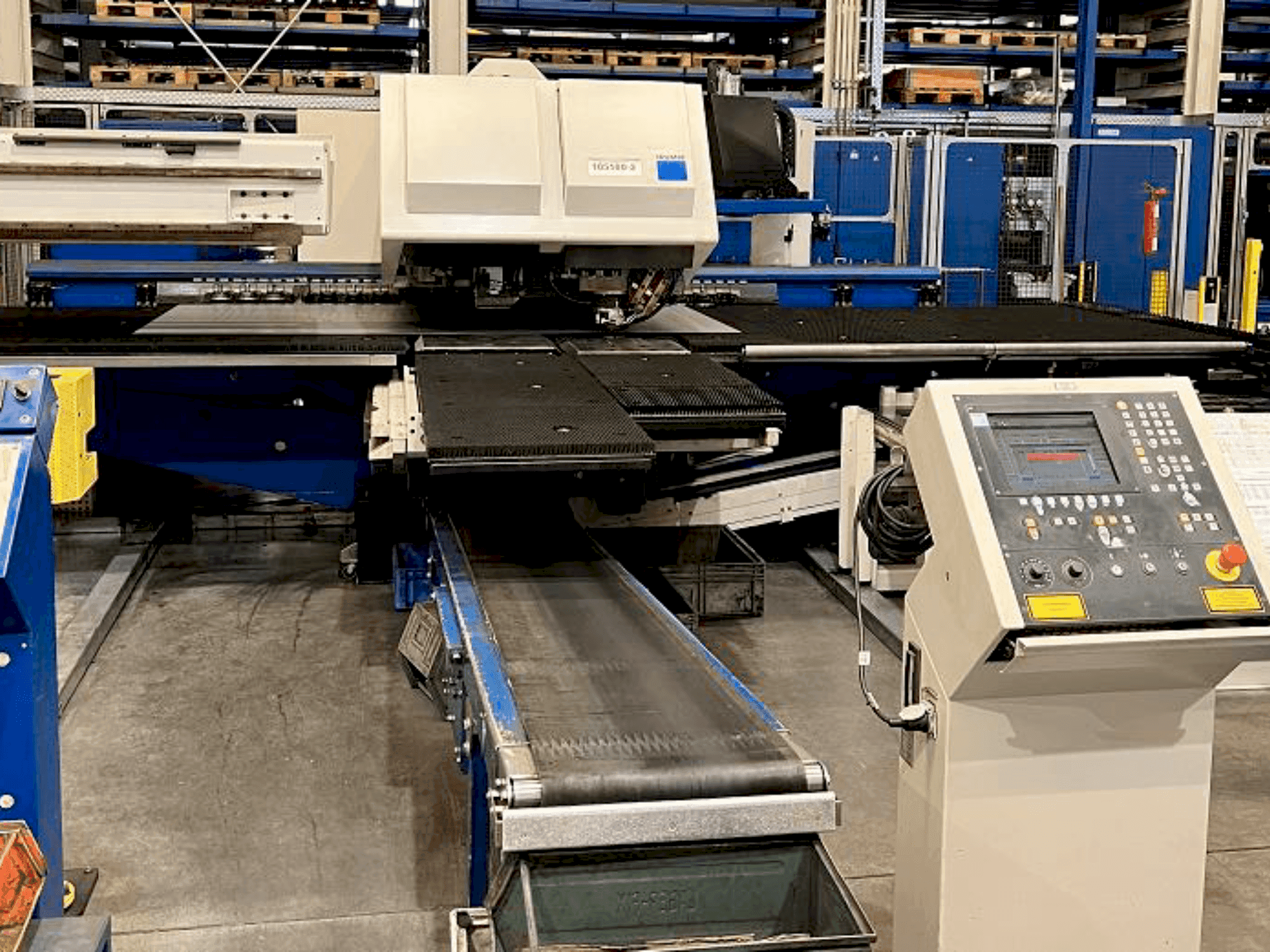 Mašīnas TRUMPF Trumatic 6000 L + Sheetmaster pretskats