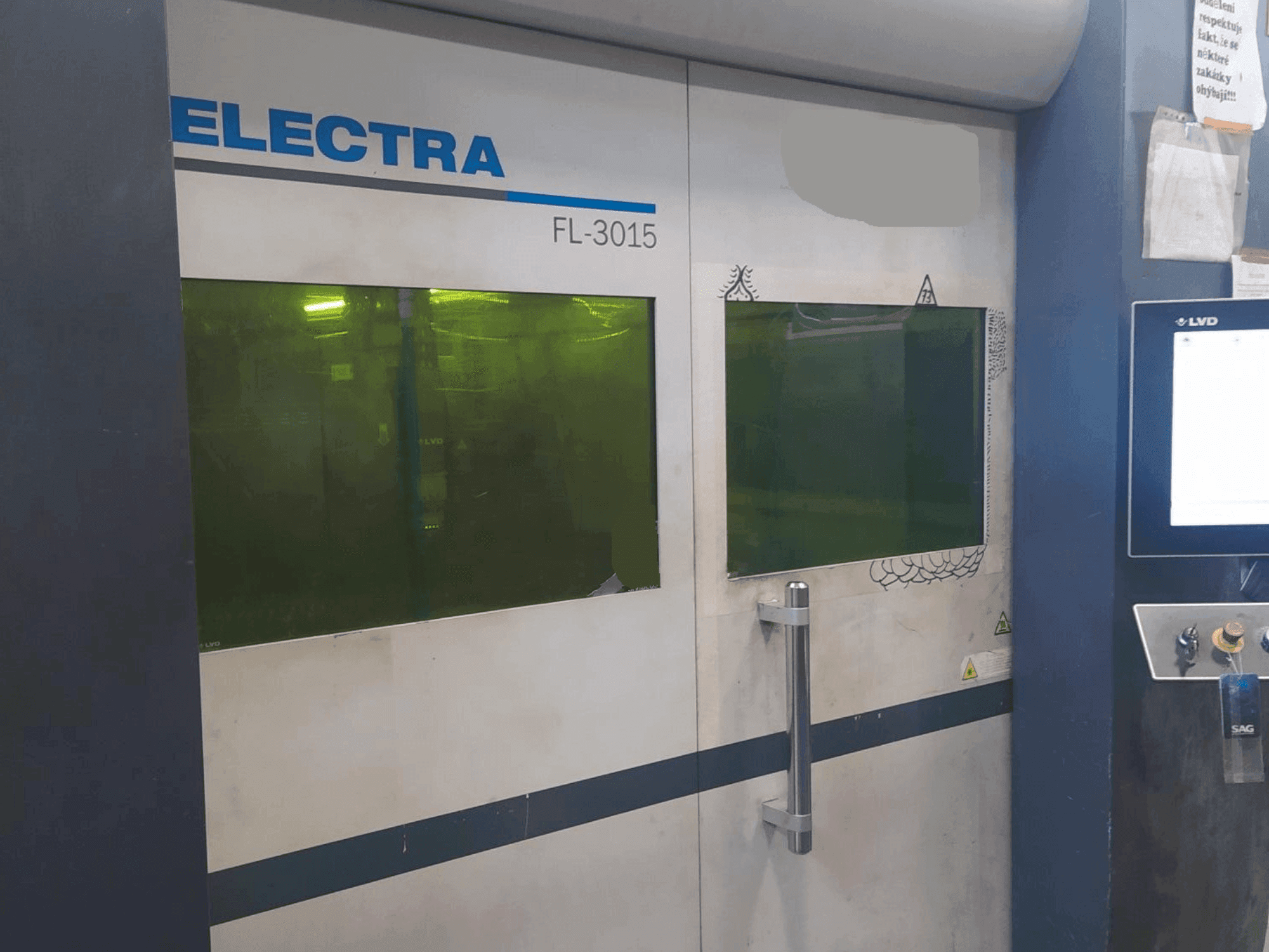 Mašīnas LVD ELECTRA FL-3015 pretskats