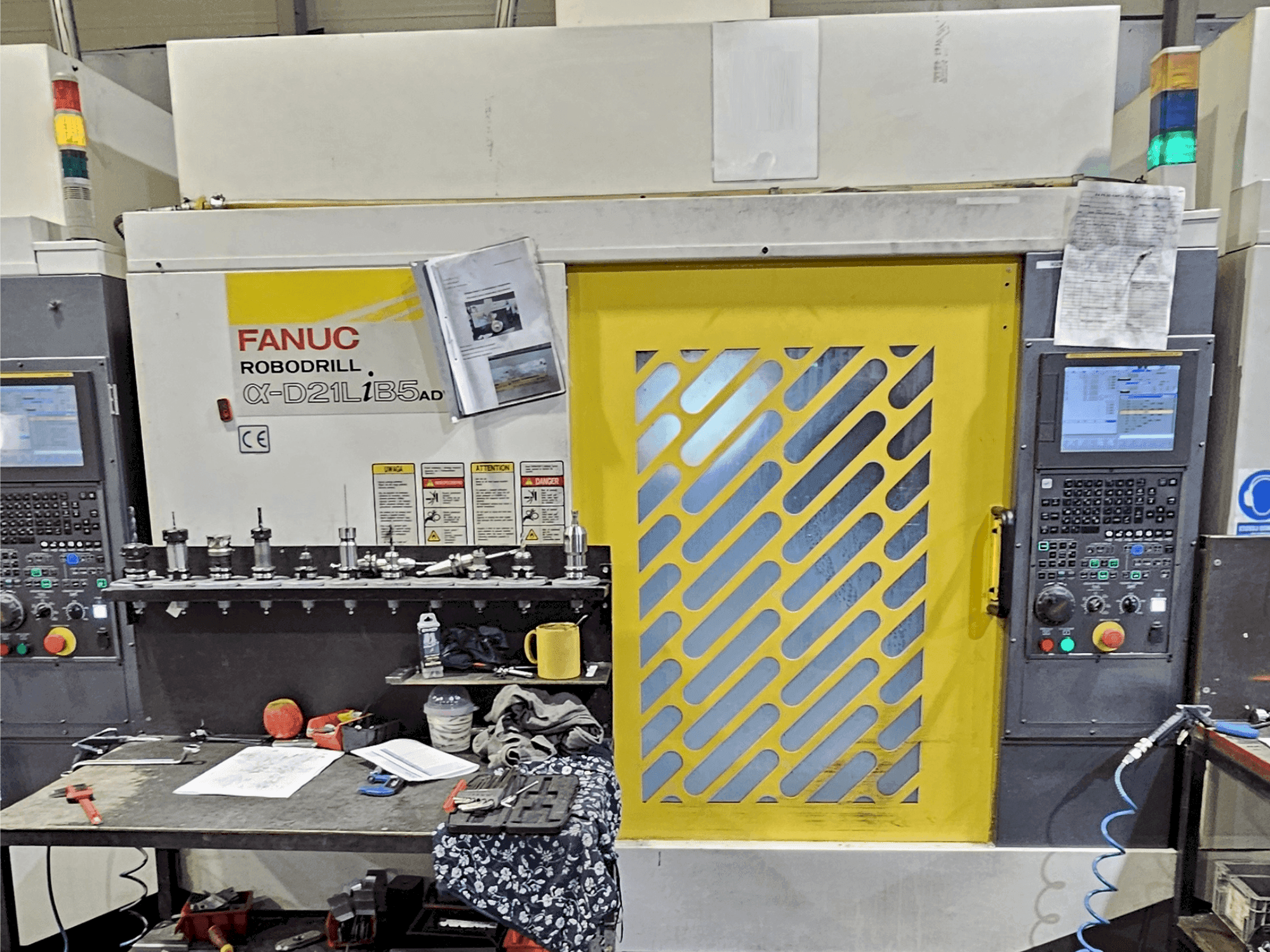 Mašīnas FANUC Robodrill α-D21L iB 5 ADV pretskats