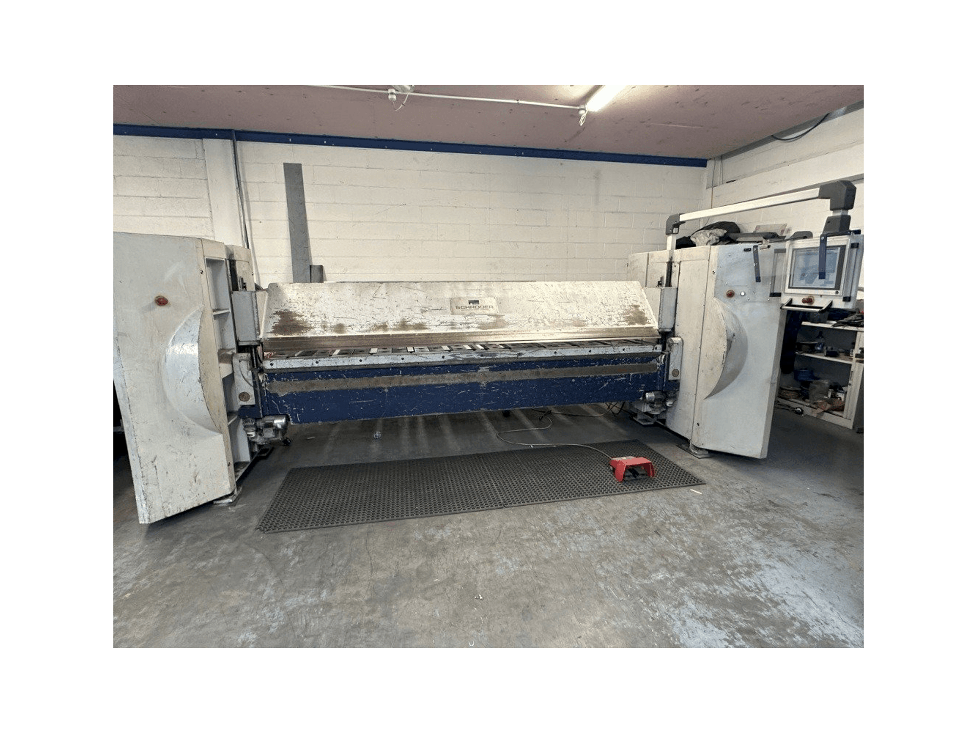 Mašīnas SCHRODER SPB 3200/3.0 pretskats