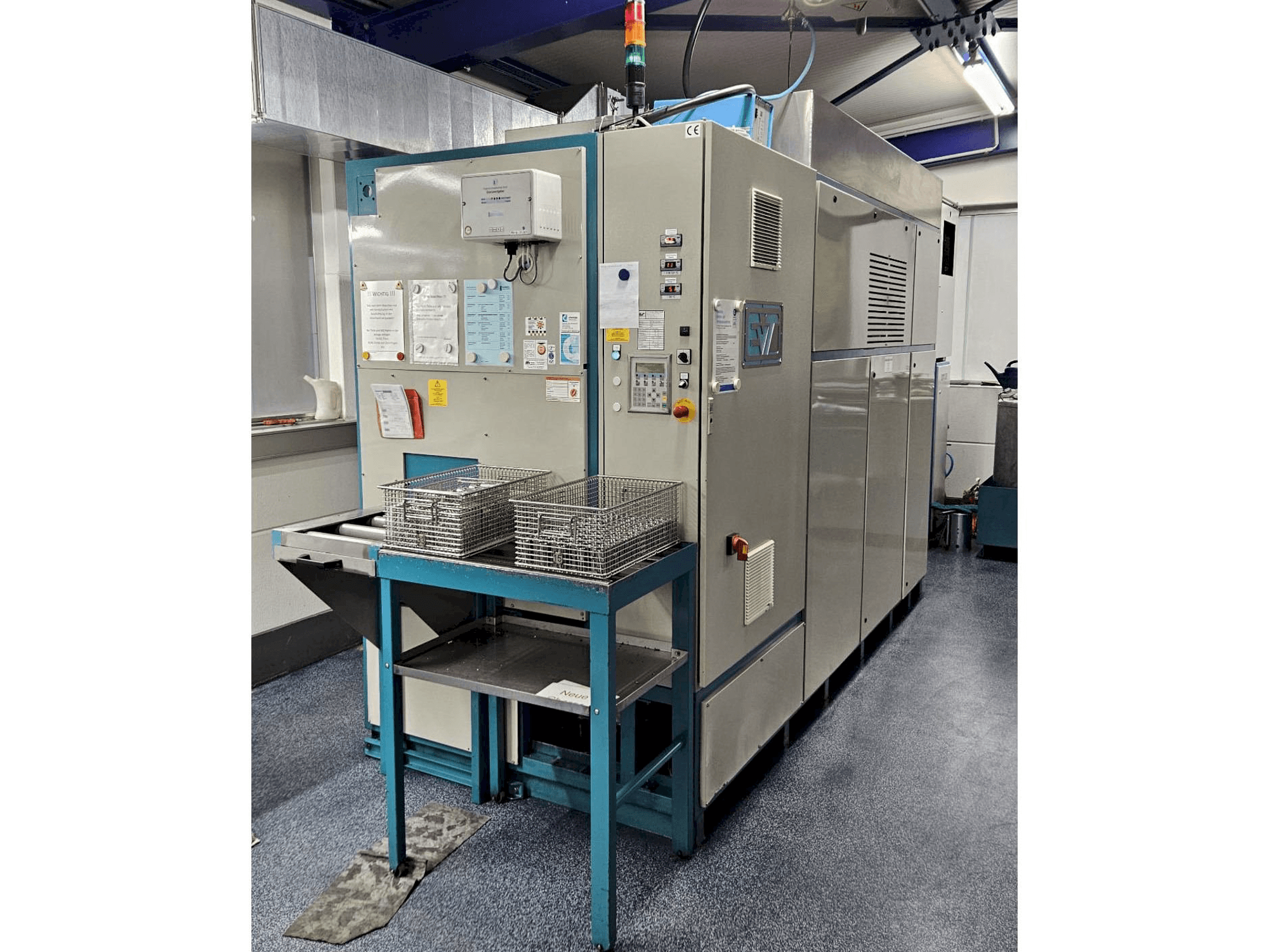 Mašīnas EVT TD 3001/530 PER pretskats