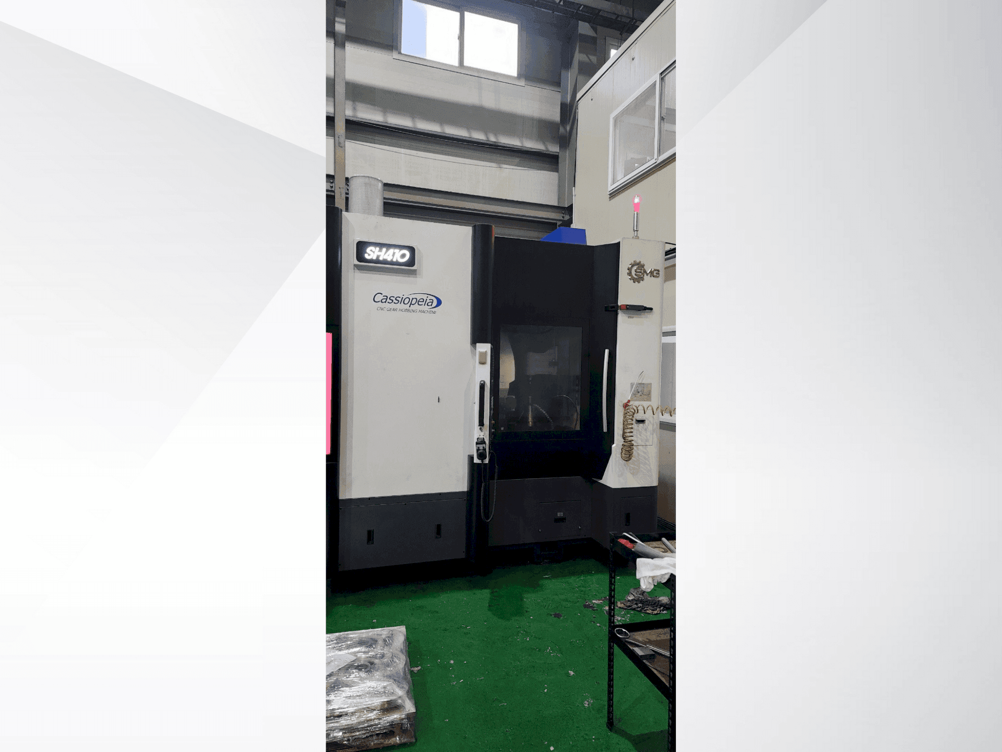 Mašīnas SMG SH410 pretskats