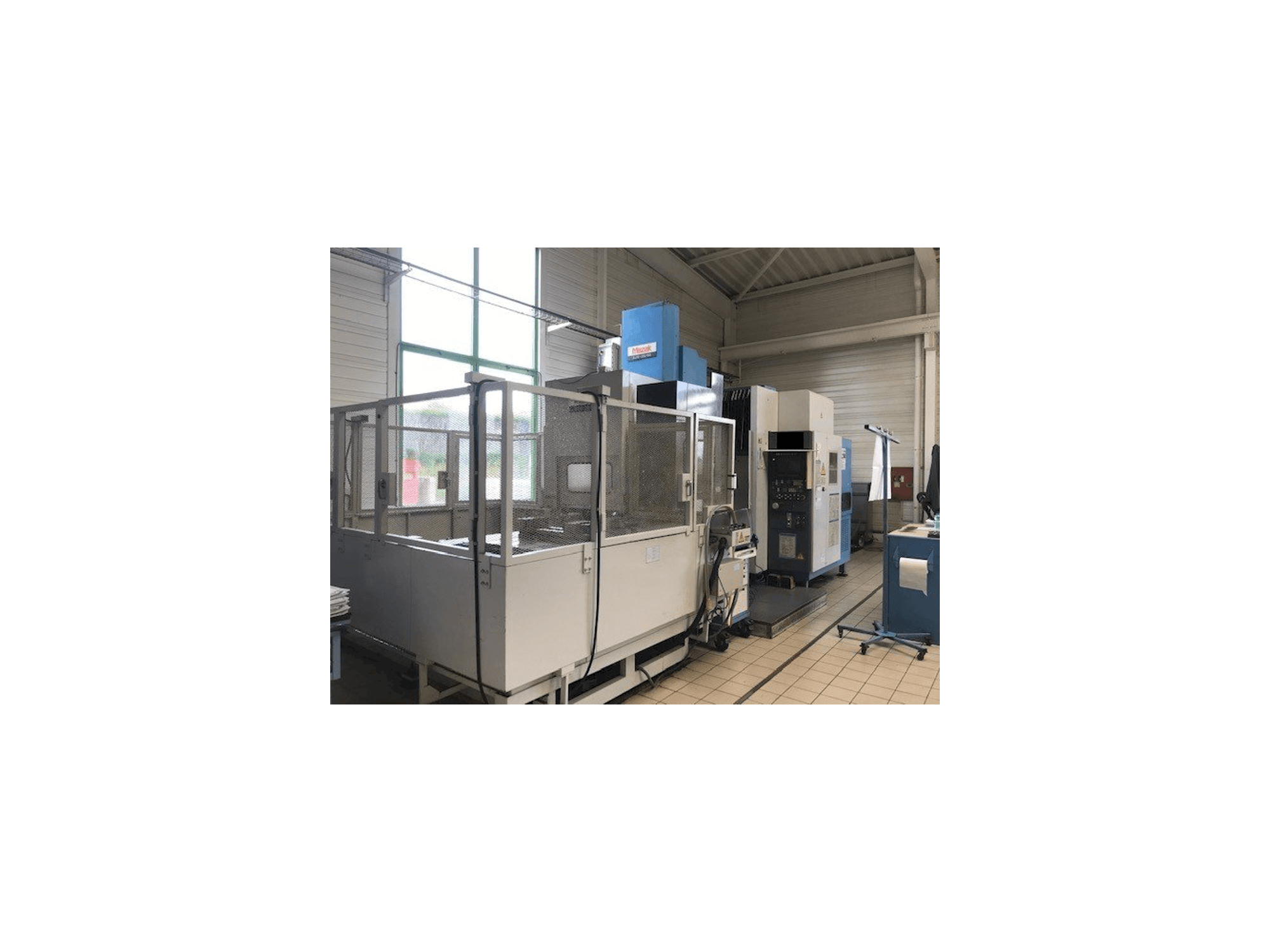 Mašīnas Mazak AJV 65 pretskats