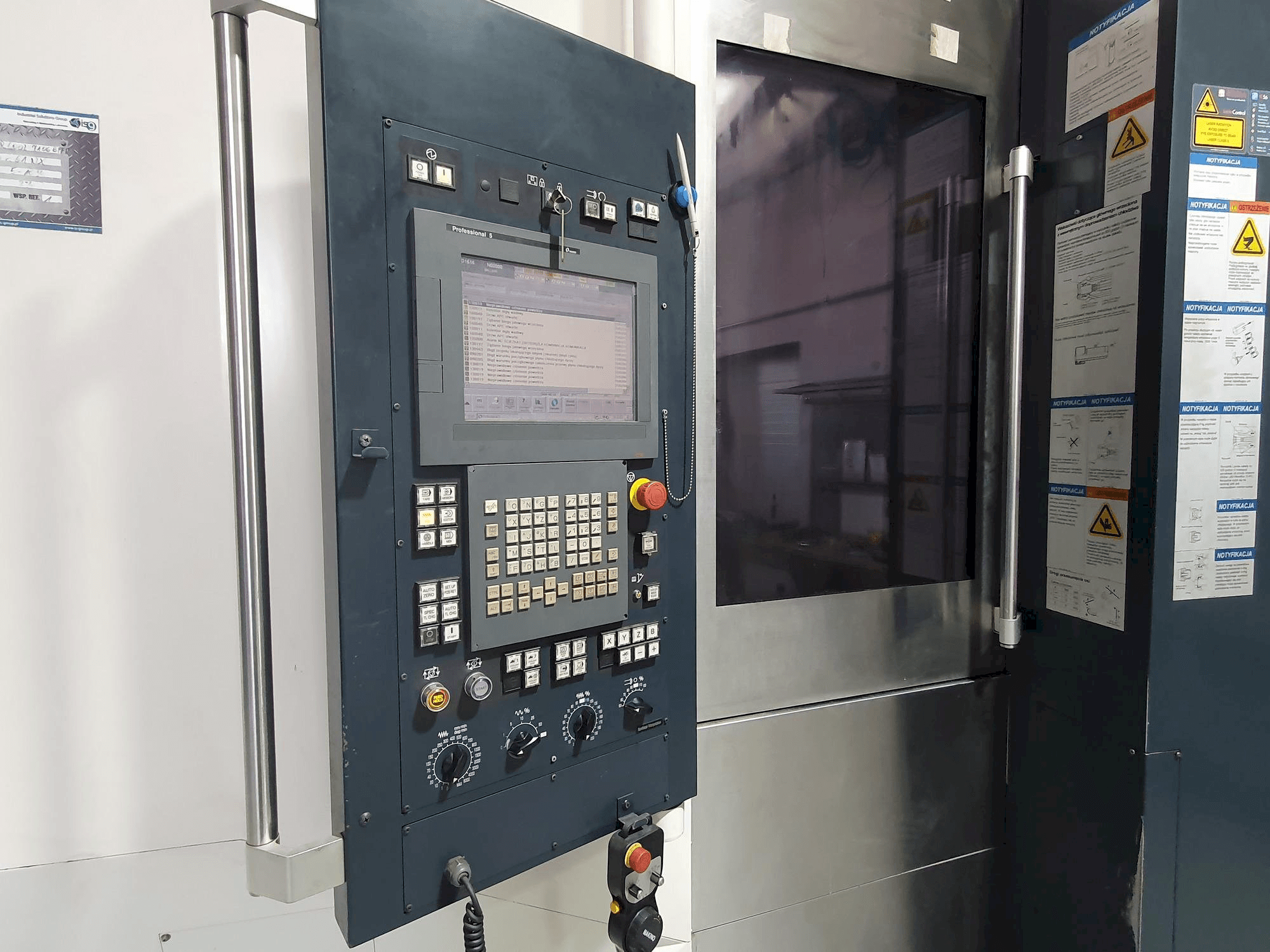 Mašīnas Makino a61nx pretskats