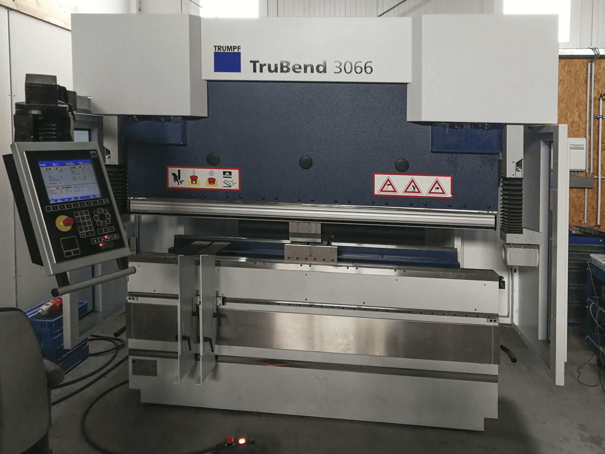 Mašīnas Trumpf TruBend 3066 pretskats