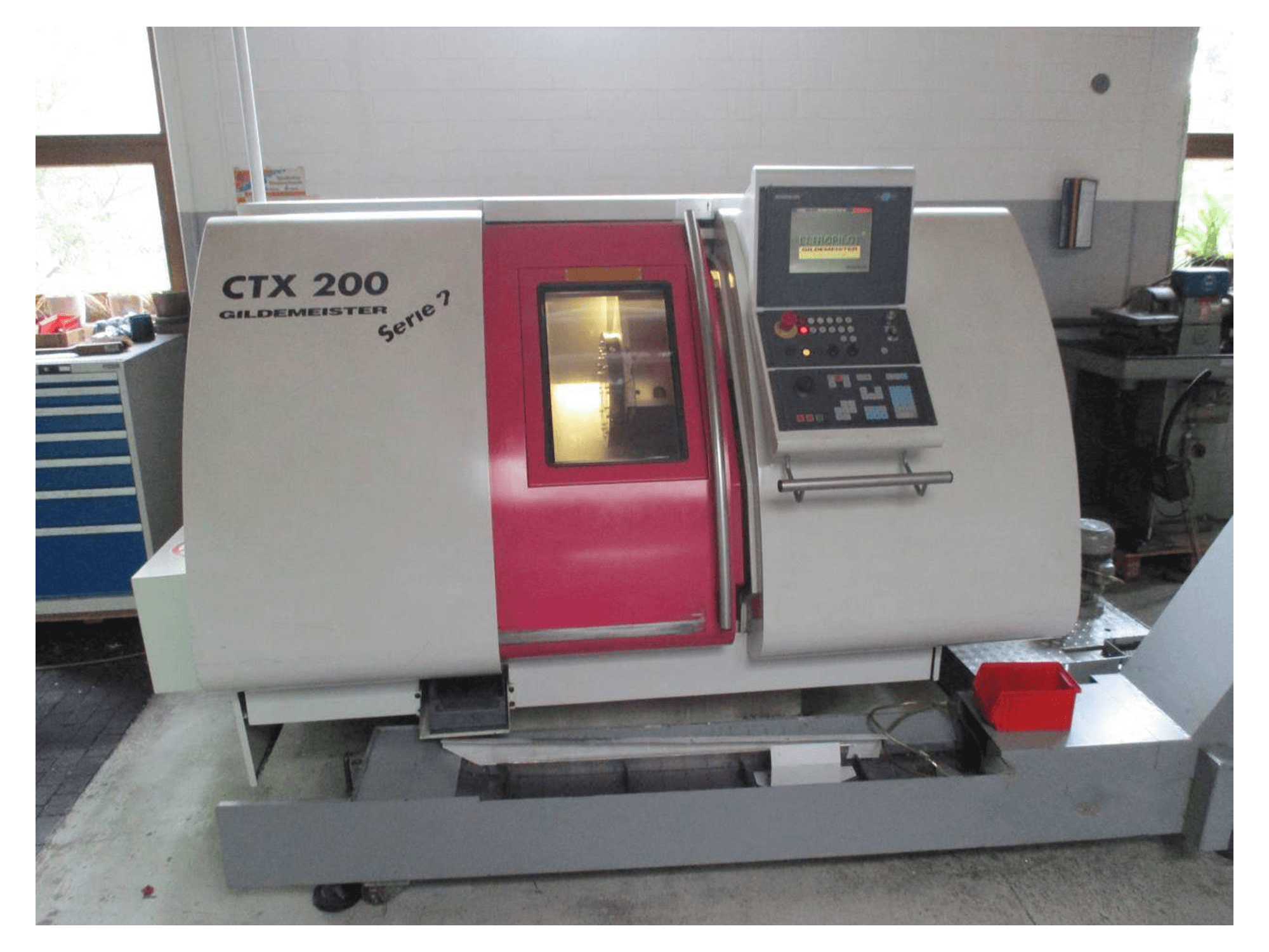 Mašīnas Gildemeister CTX 200 pretskats