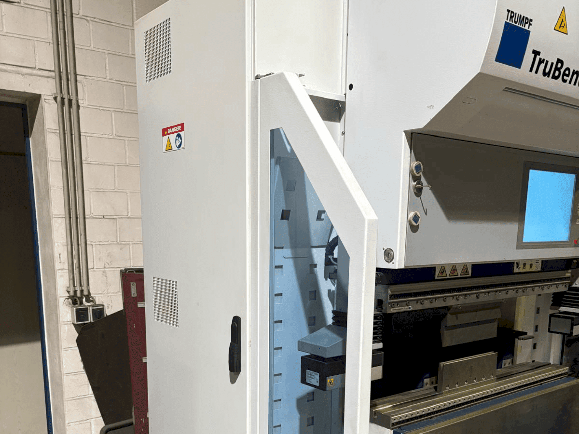 Mašīnas TRUMPF TruBend 7036 pretskats