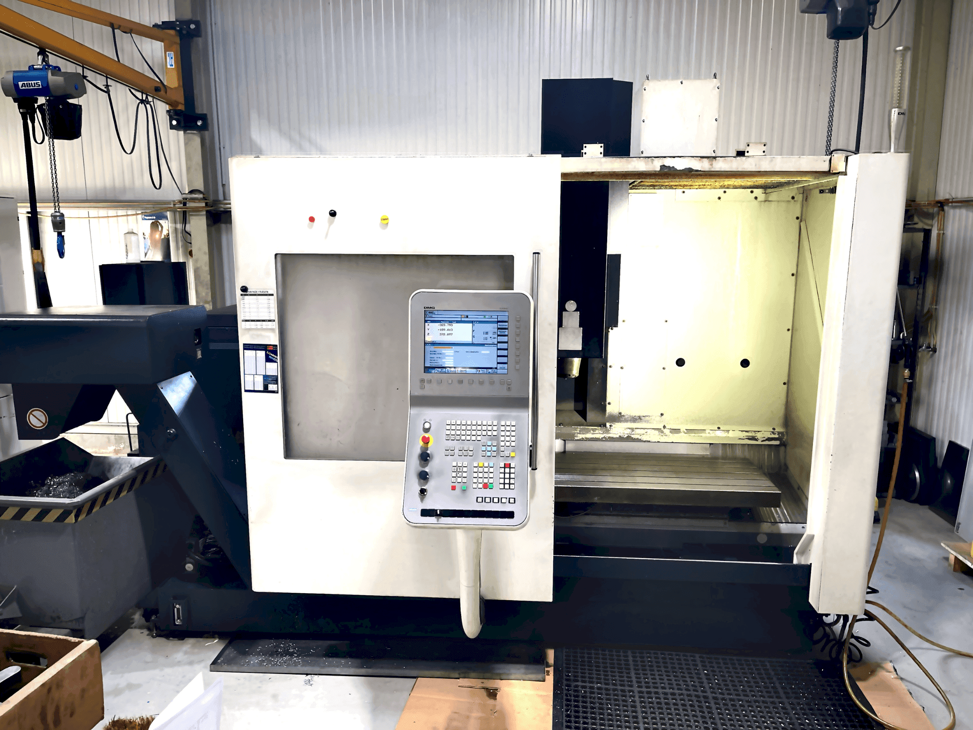 Mašīnas DMG MORI DMC 1035 v eco pretskats