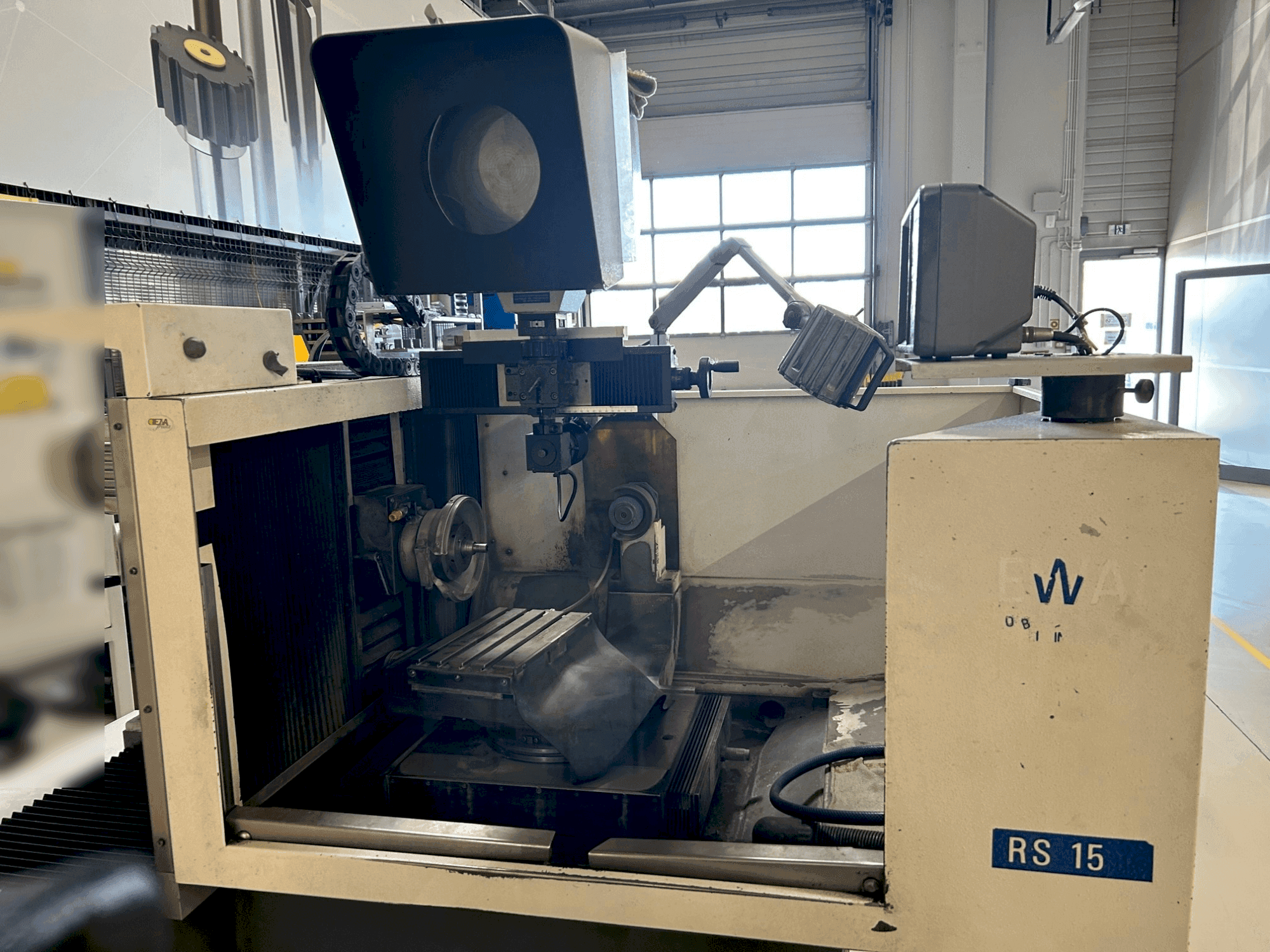 Mašīnas EWAG RS 15 pretskats