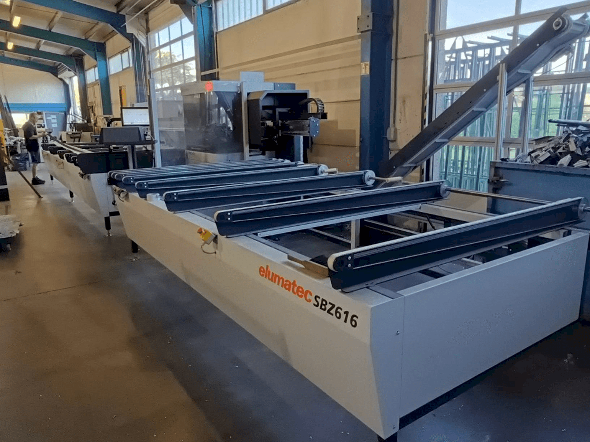 Mašīnas Elumatec SBZ 616/02 pretskats