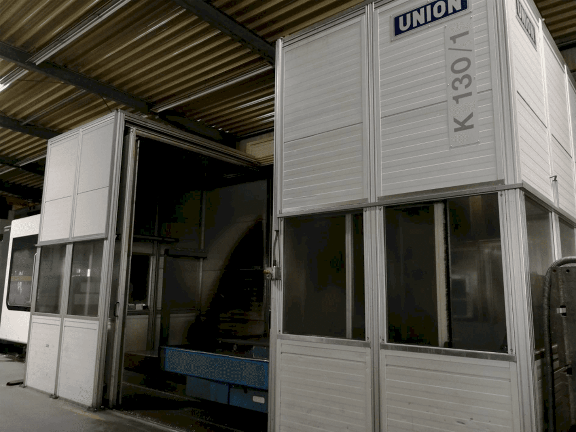 Mašīnas UNION K 130 TNC 530 pretskats