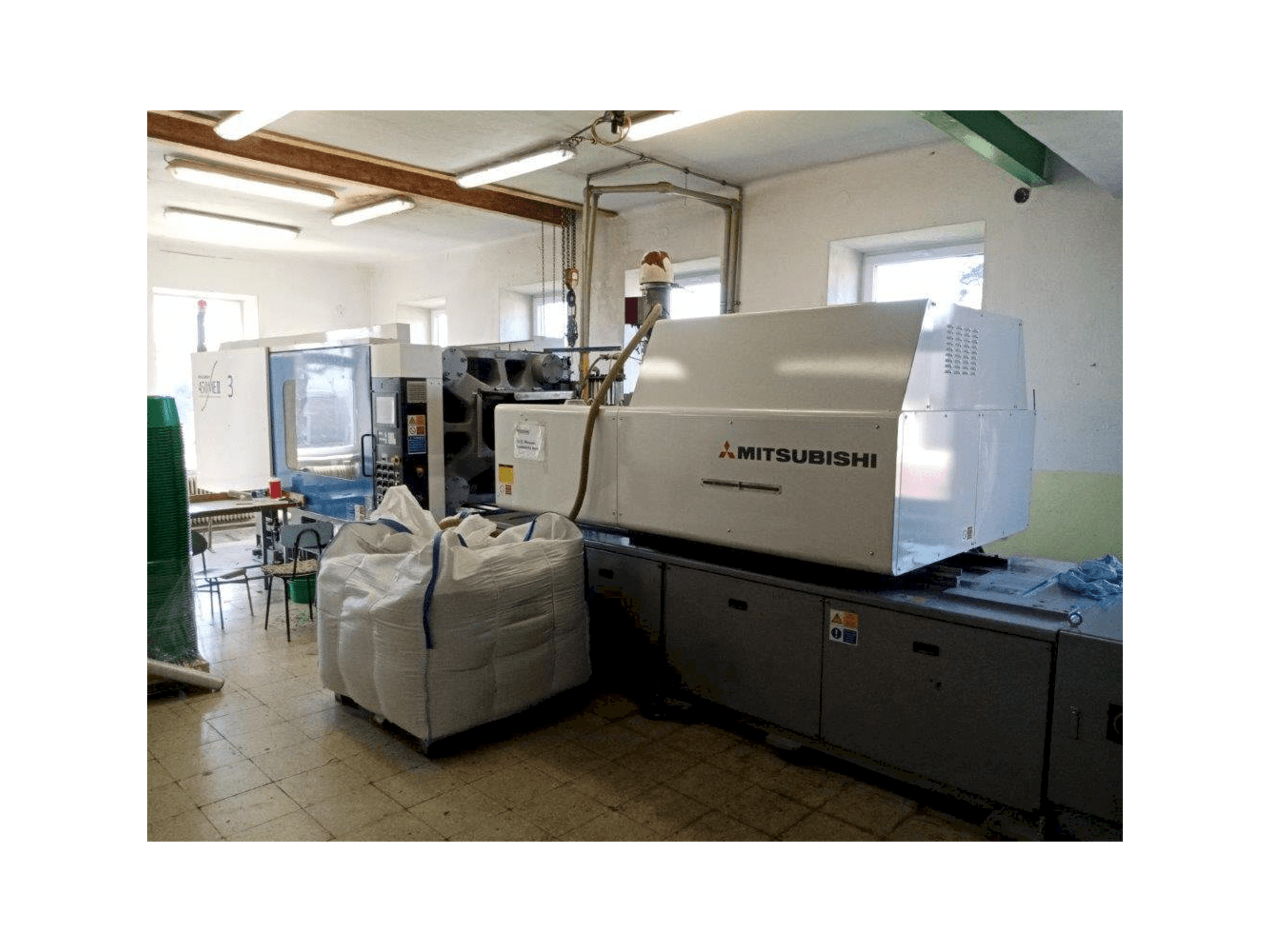 Mašīnas Mitsubishi 450 ME II-70 pretskats