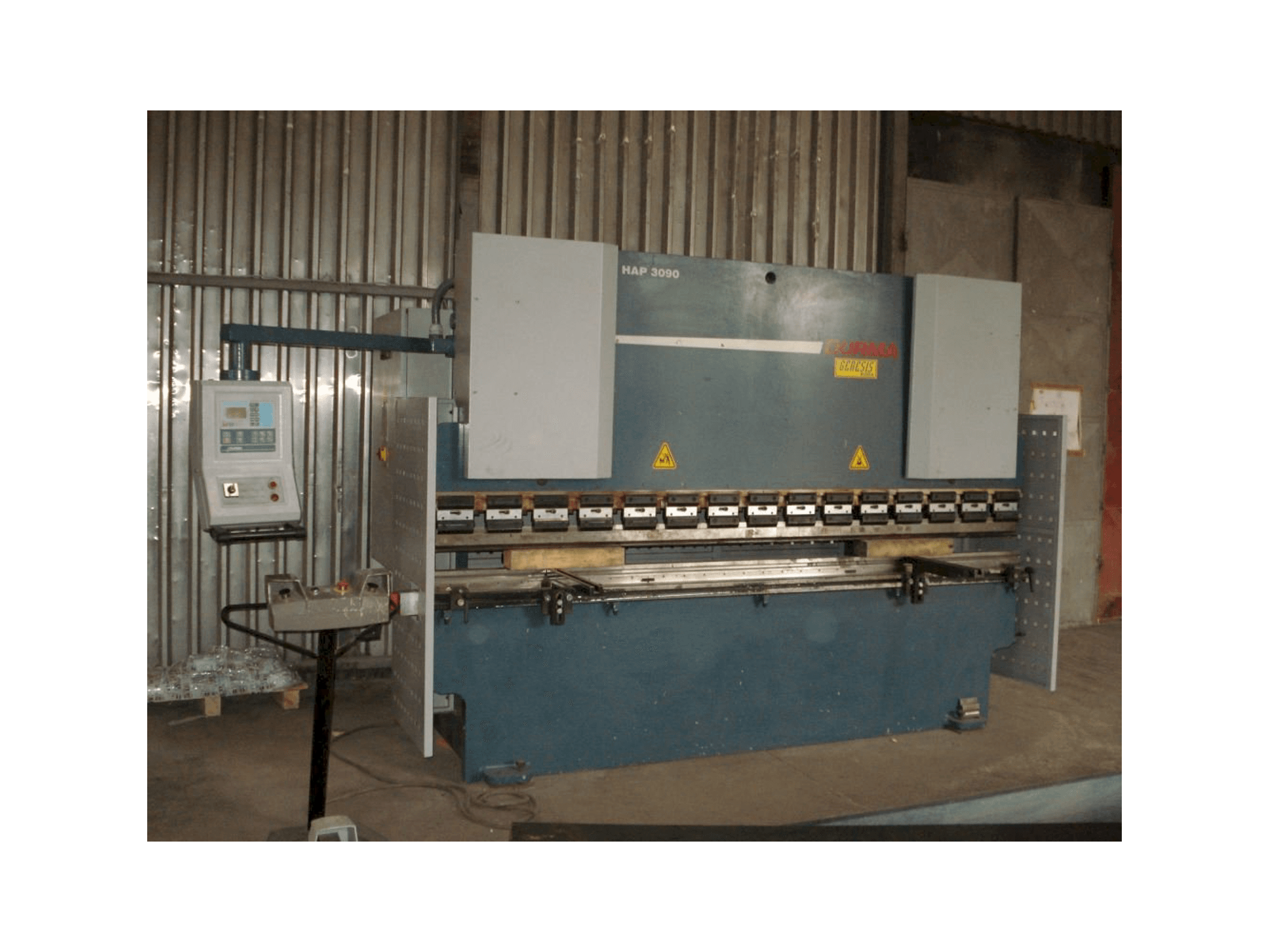 Mašīnas Durma HAP 3090 pretskats