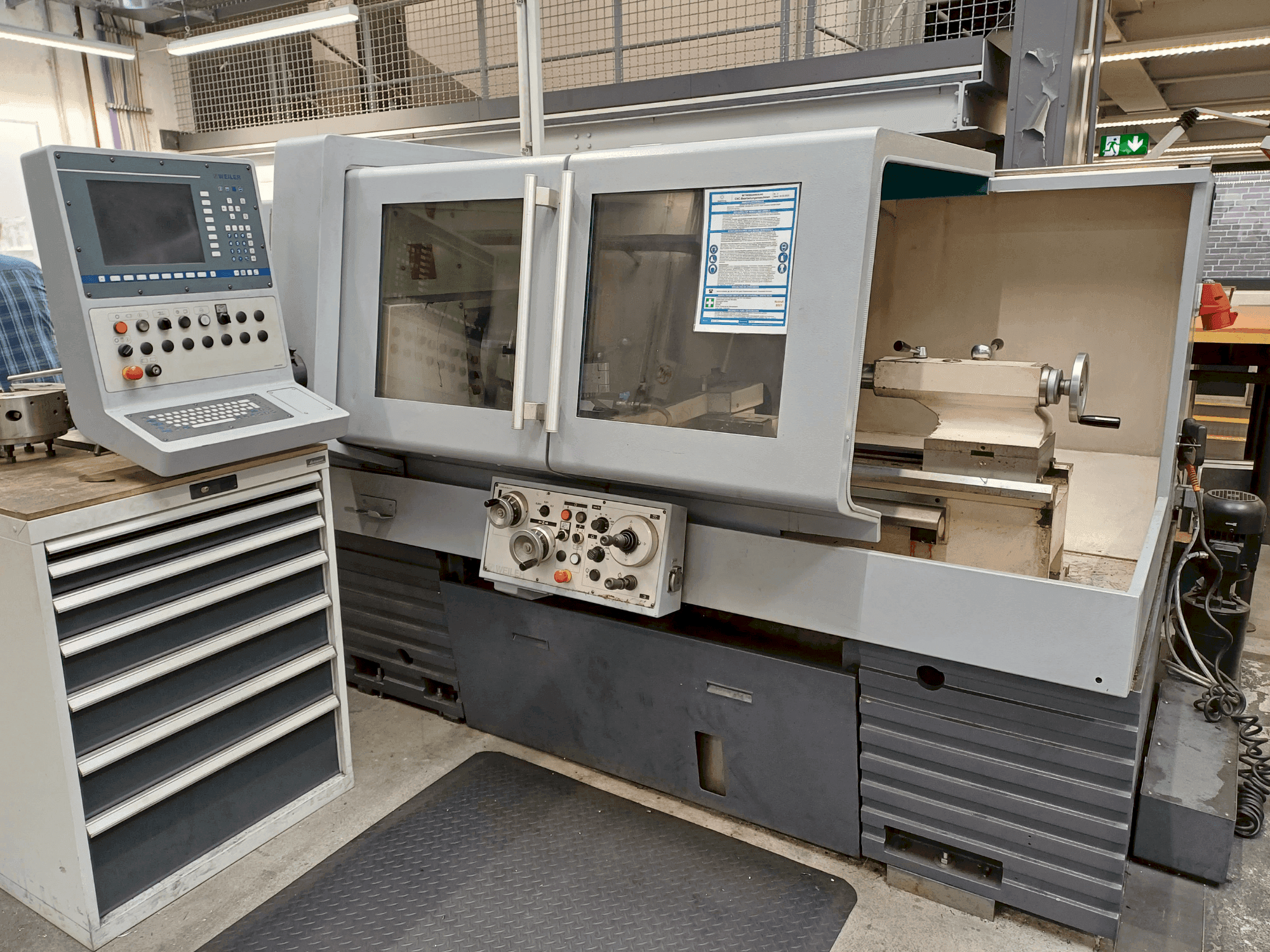 Mašīnas Weiler E40 pretskats