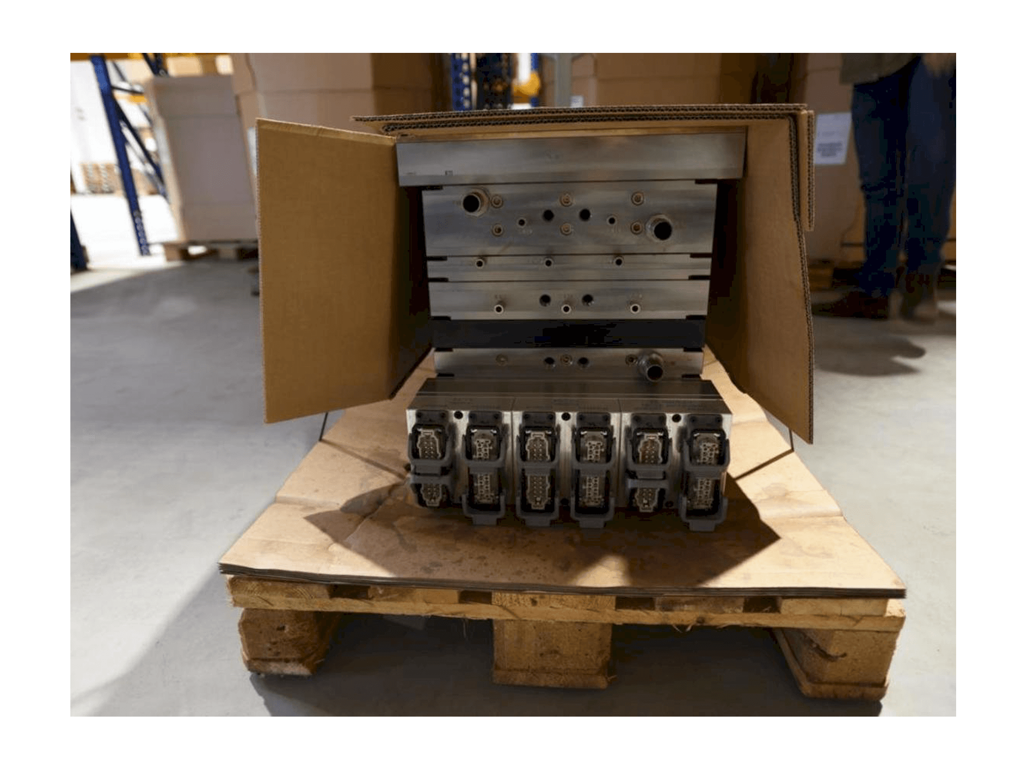 Mašīnas HTW PCO 1810 pretskats