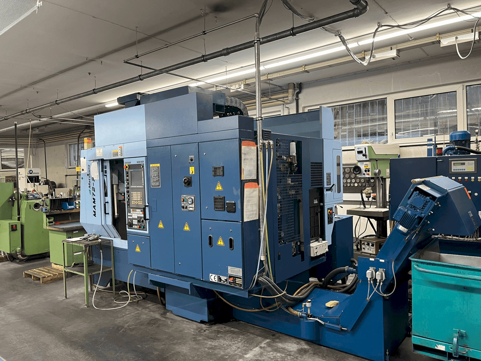 Mašīnas Matsuura MAM72-25V pretskats