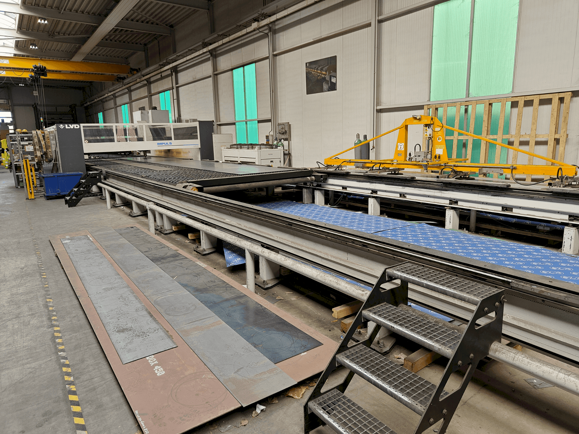 Mašīnas LVD IMPULS 125 30 pretskats