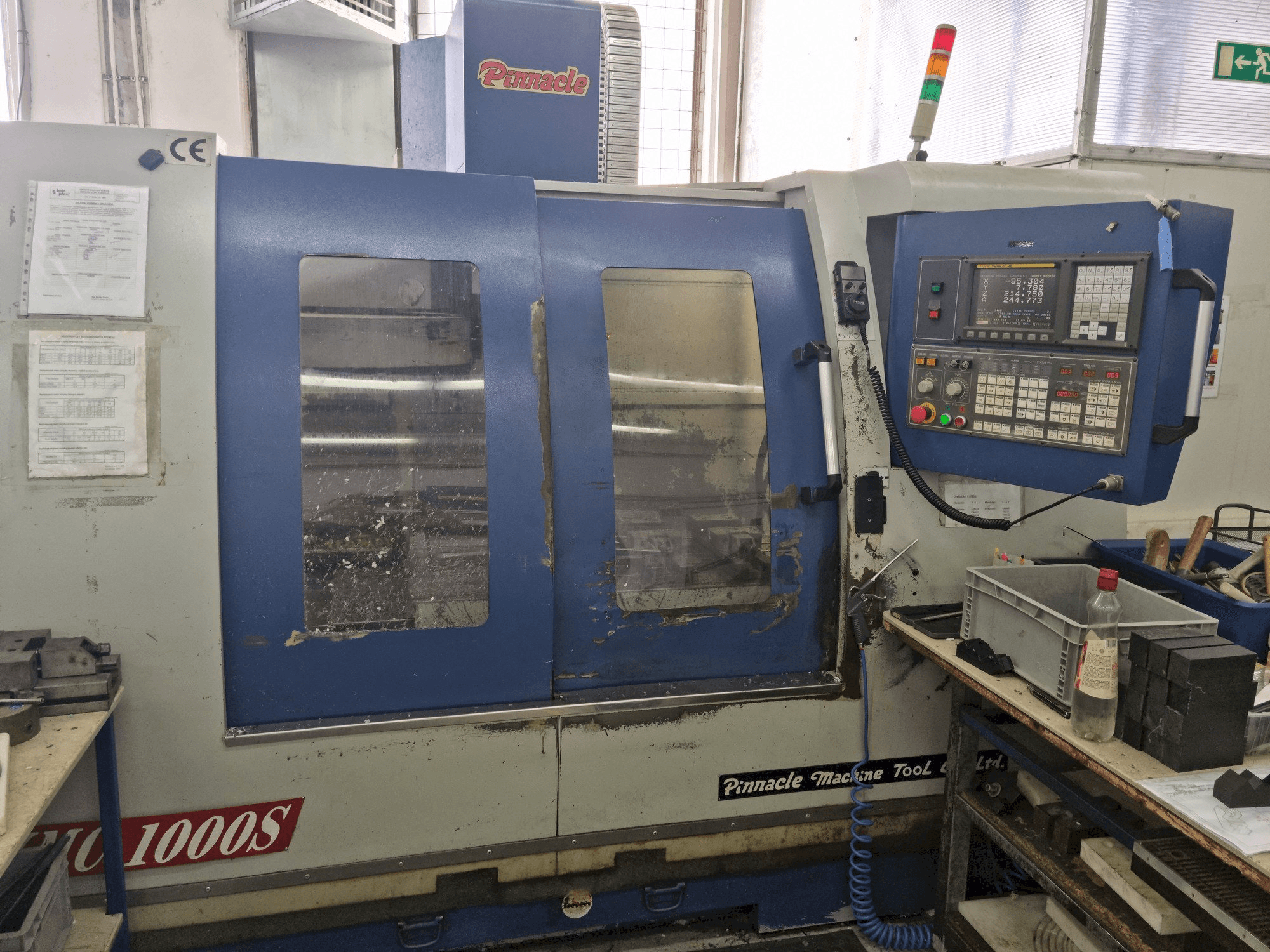 Mašīnas Pinnacle VMC1000S pretskats