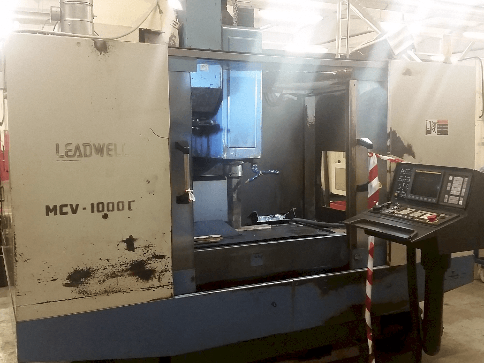 Mašīnas Leadwell MCV-1000CR pretskats
