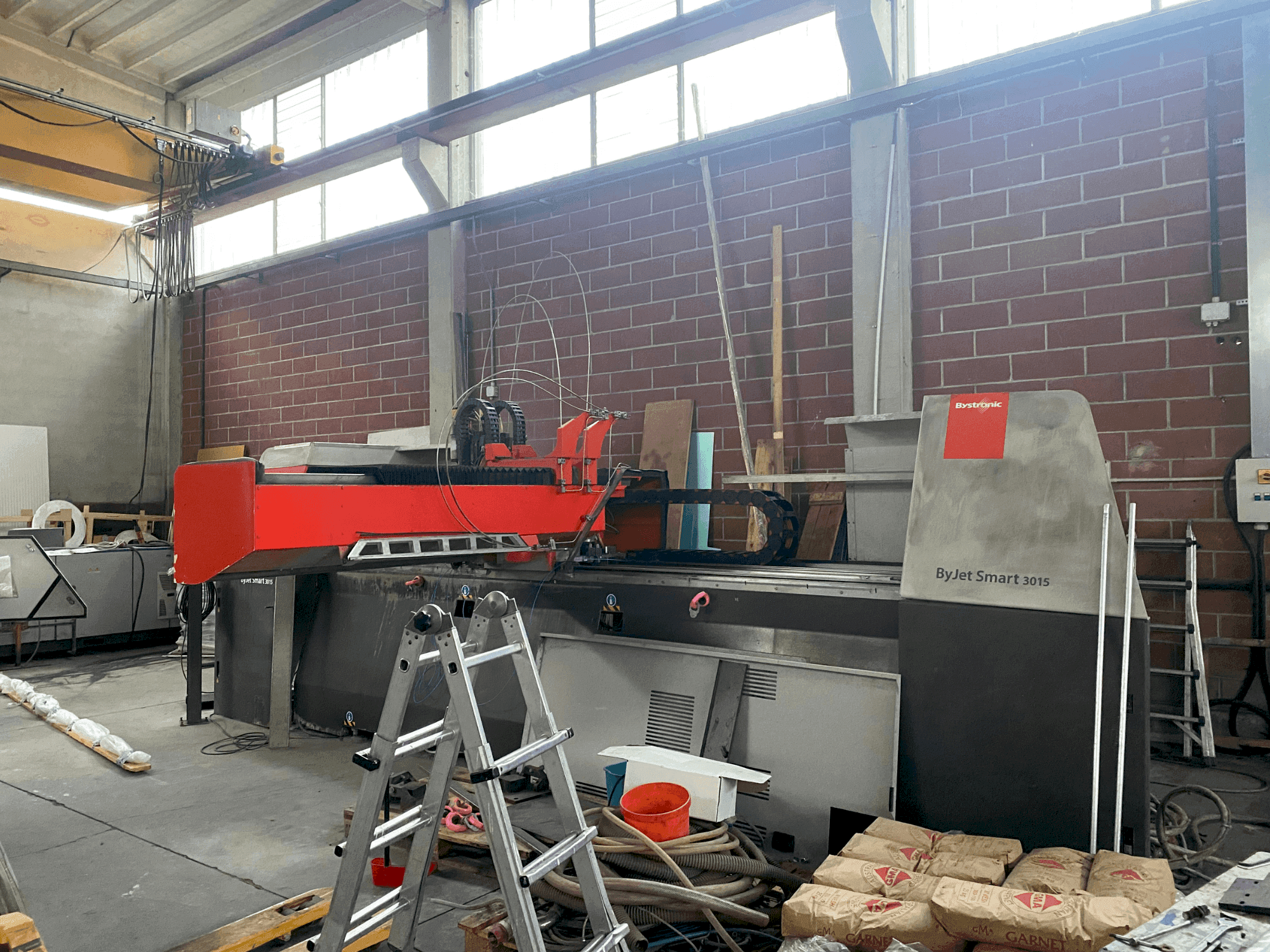Mašīnas Bystronic ByJet 3015 pretskats