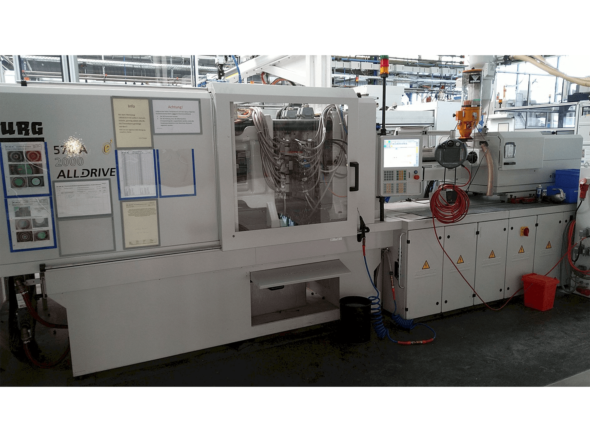 Mašīnas Arburg Allrounder 570 A 2000-800 ALLDRIVE pretskats